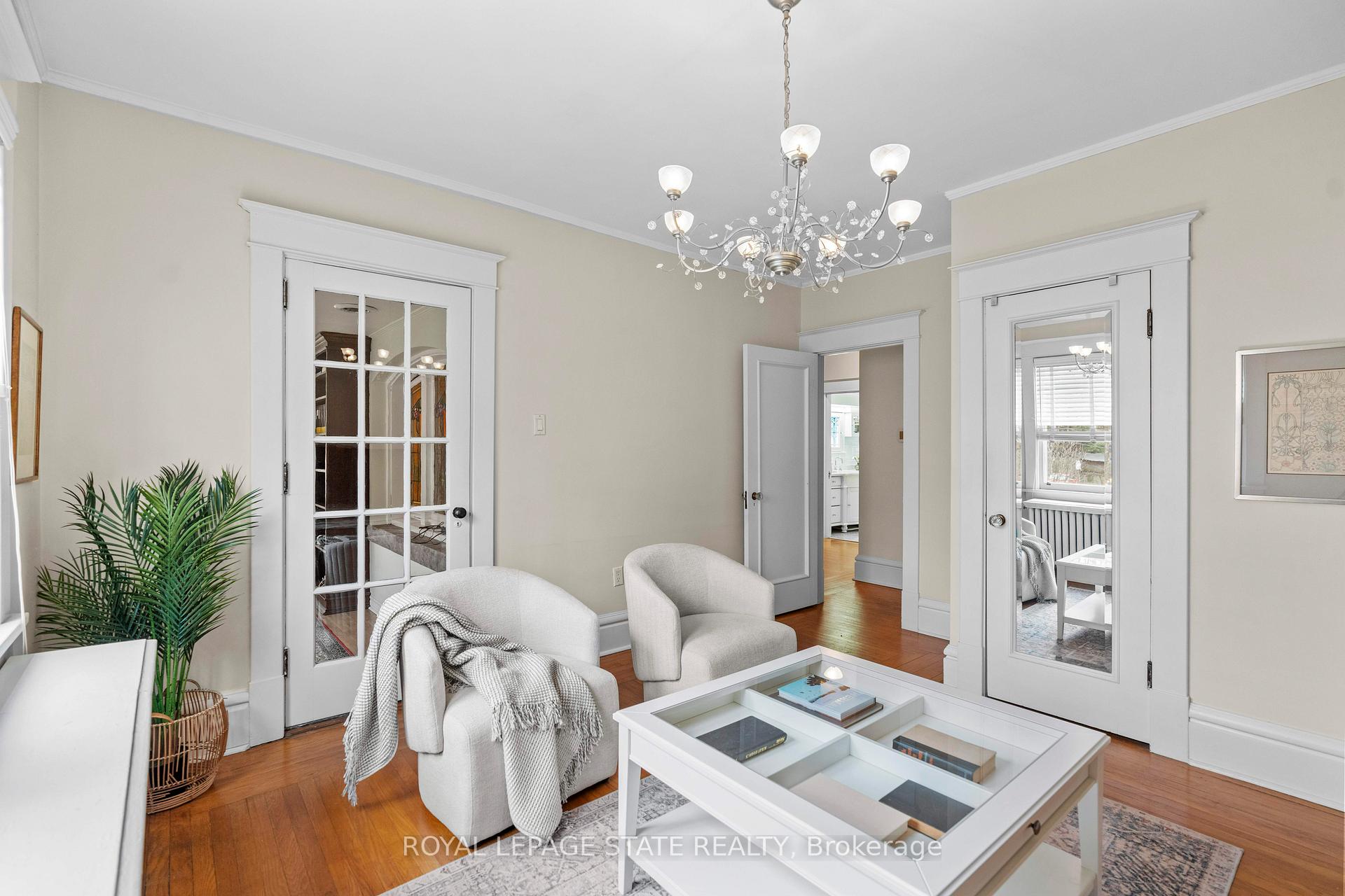 Photo 26 of 247 MacNab Street S, Hamilton, Durand — HOMEH