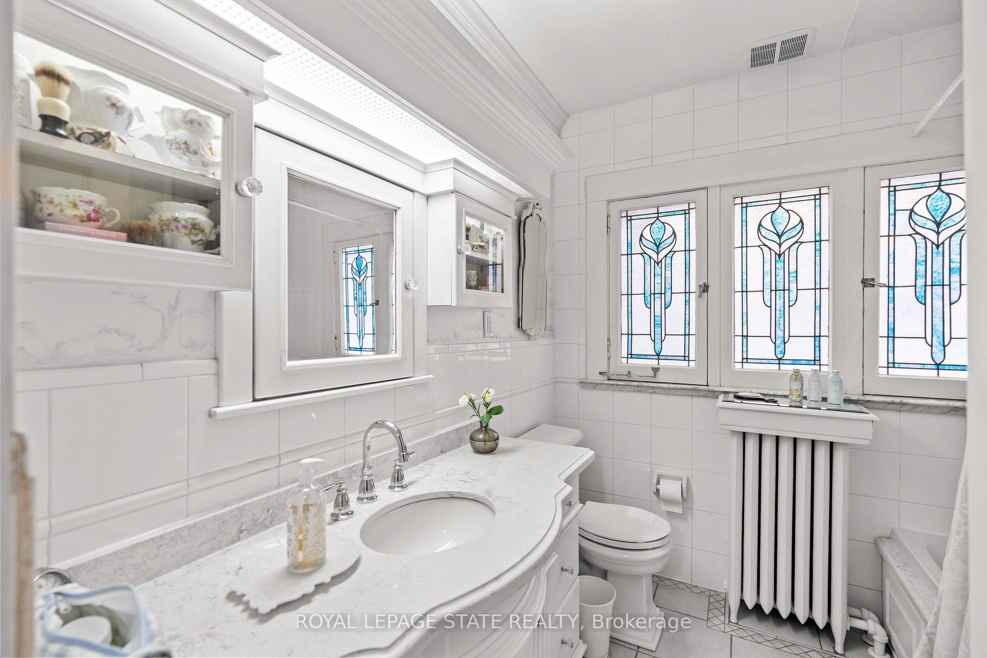Photo 27 of 247 MacNab Street S, Hamilton, Durand — HOMEH
