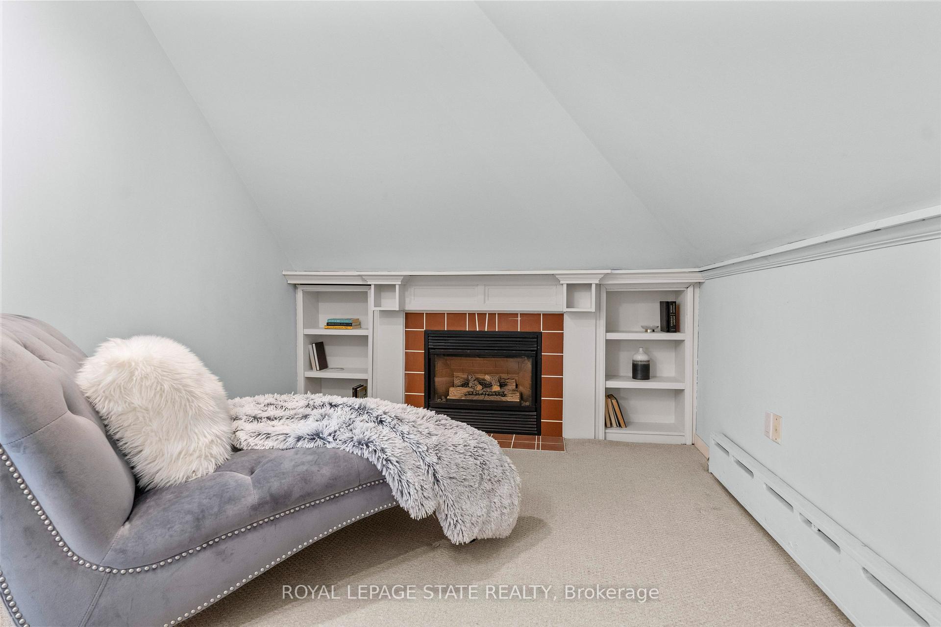 Photo 33 of 247 MacNab Street S, Hamilton, Durand — HOMEH
