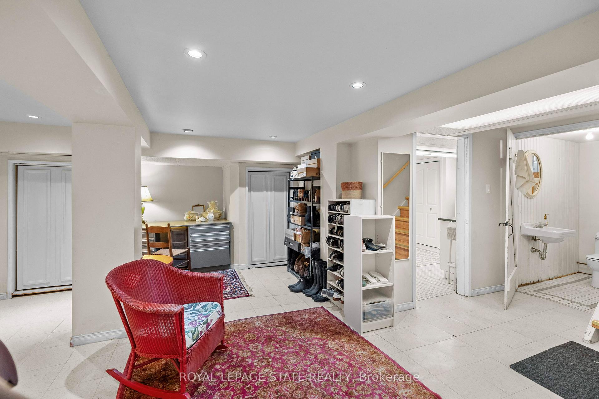 Photo 35 of 247 MacNab Street S, Hamilton, Durand — HOMEH