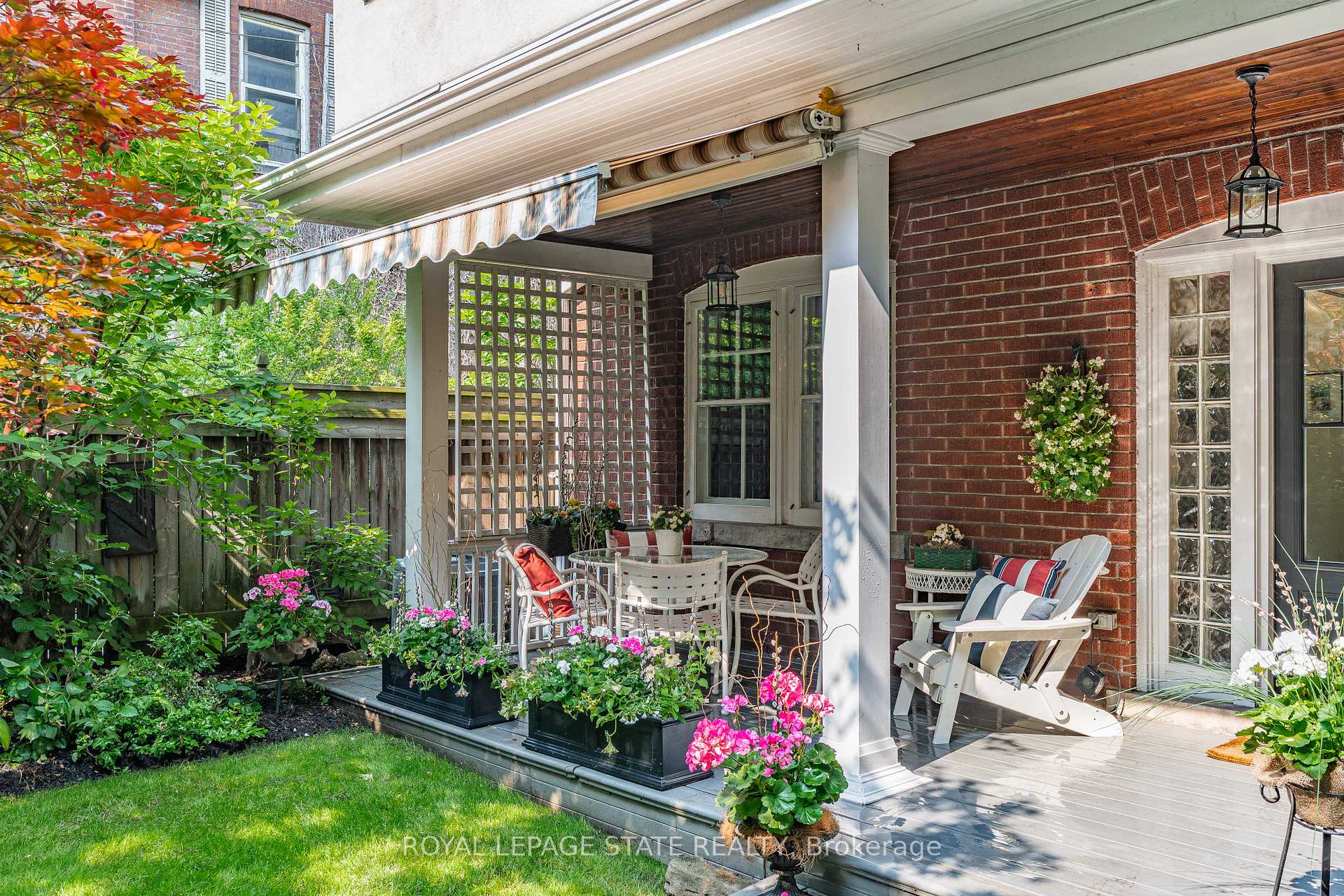 Photo 45 of 247 MacNab Street S, Hamilton, Durand — HOMEH