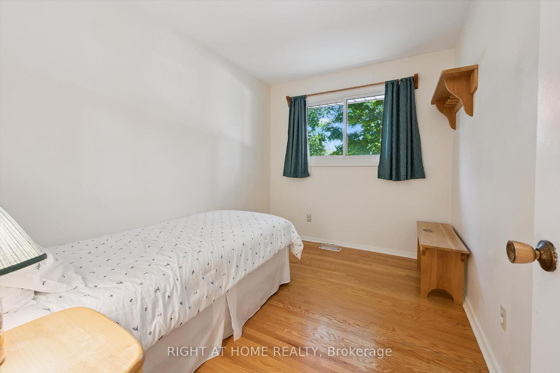 Photo 17 of 200 Cedarbrae Avenue, Waterloo, Lakeshore Village — HOMEH