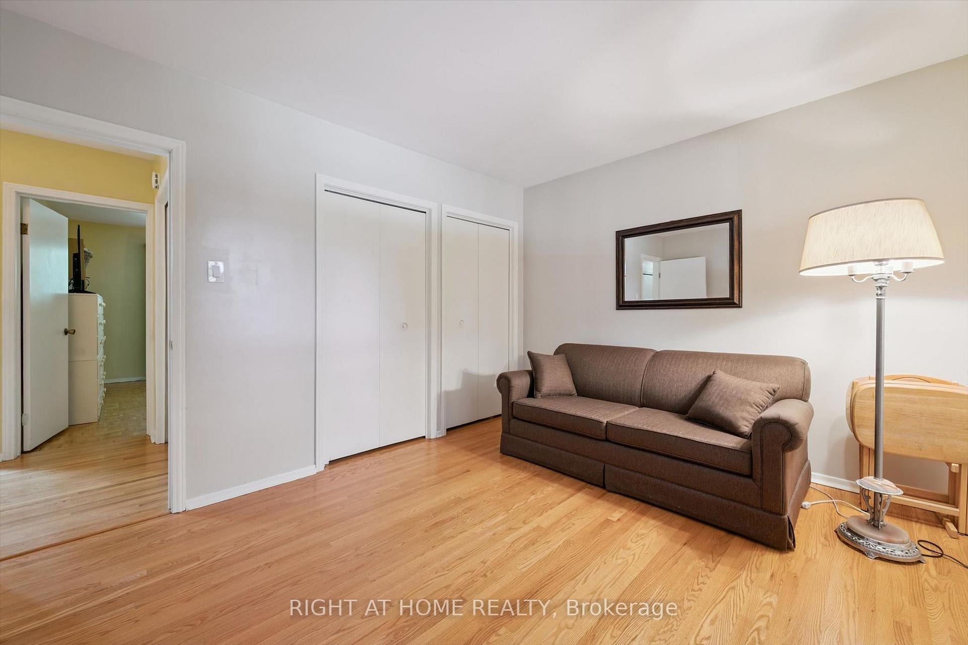 Photo 21 of 200 Cedarbrae Avenue, Waterloo, Lakeshore Village — HOMEH