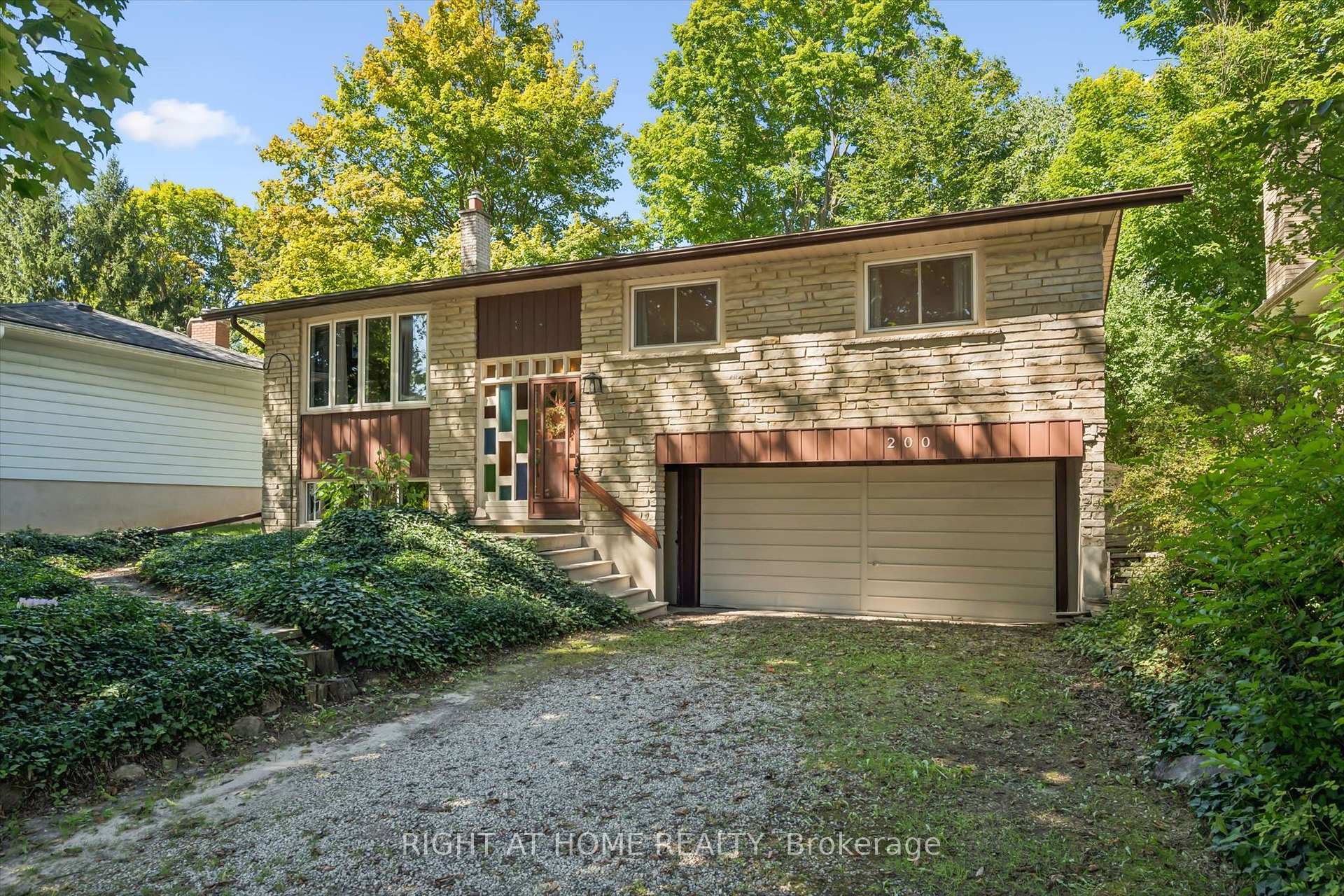 Photo 37 of 200 Cedarbrae Avenue, Waterloo, Lakeshore Village — HOMEH