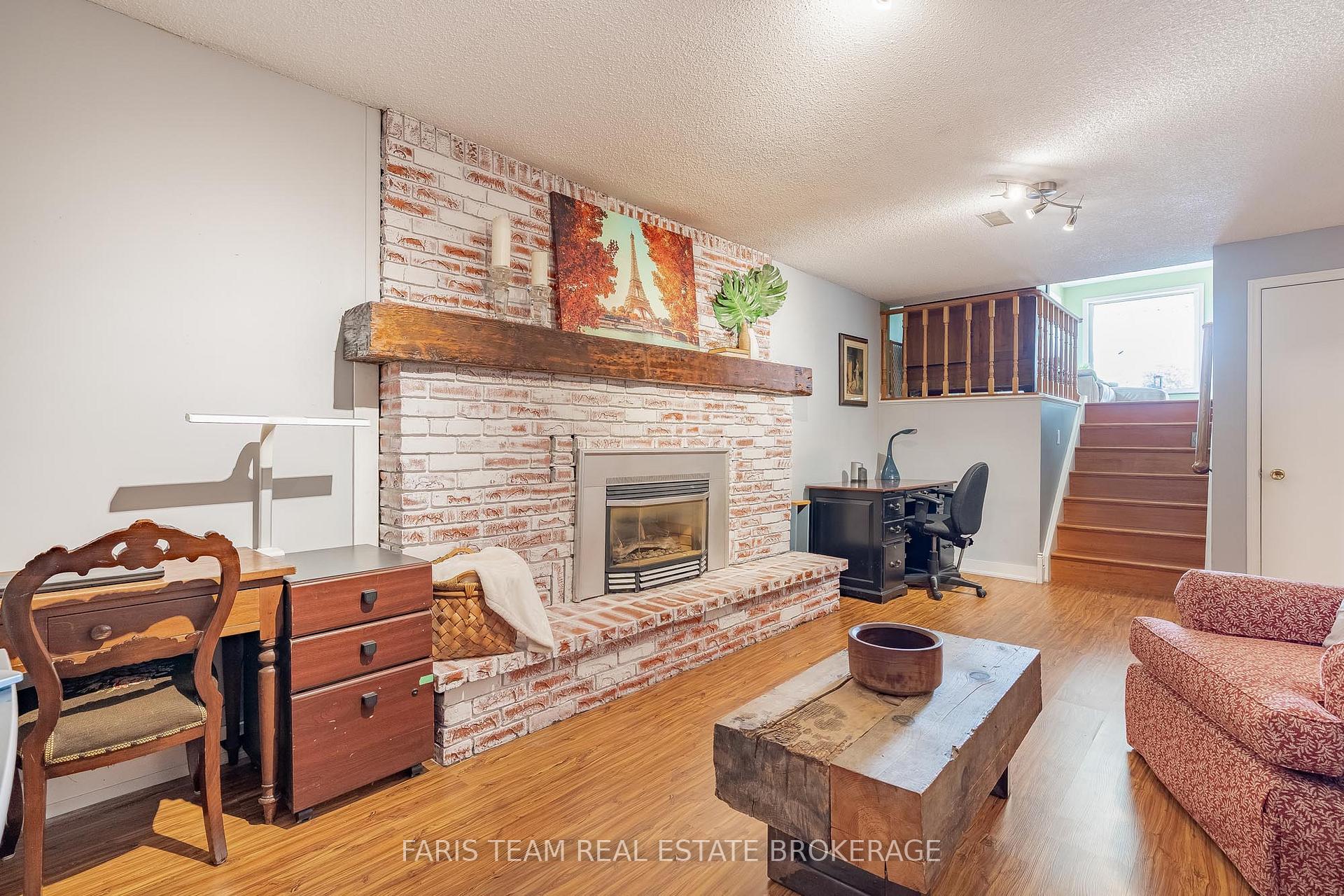 Photo 26 of 82 Bayview Drive, Barrie, Allandale Heights — HOMEH