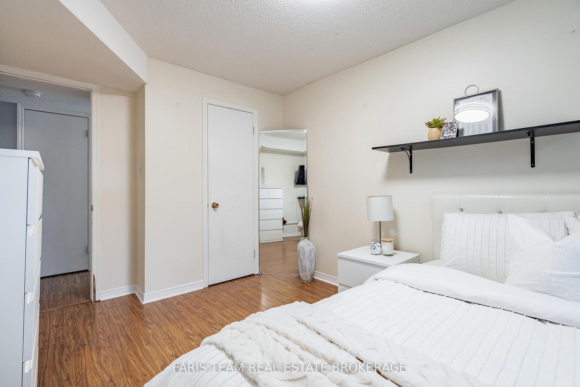 Photo 28 of 82 Bayview Drive, Barrie, Allandale Heights — HOMEH