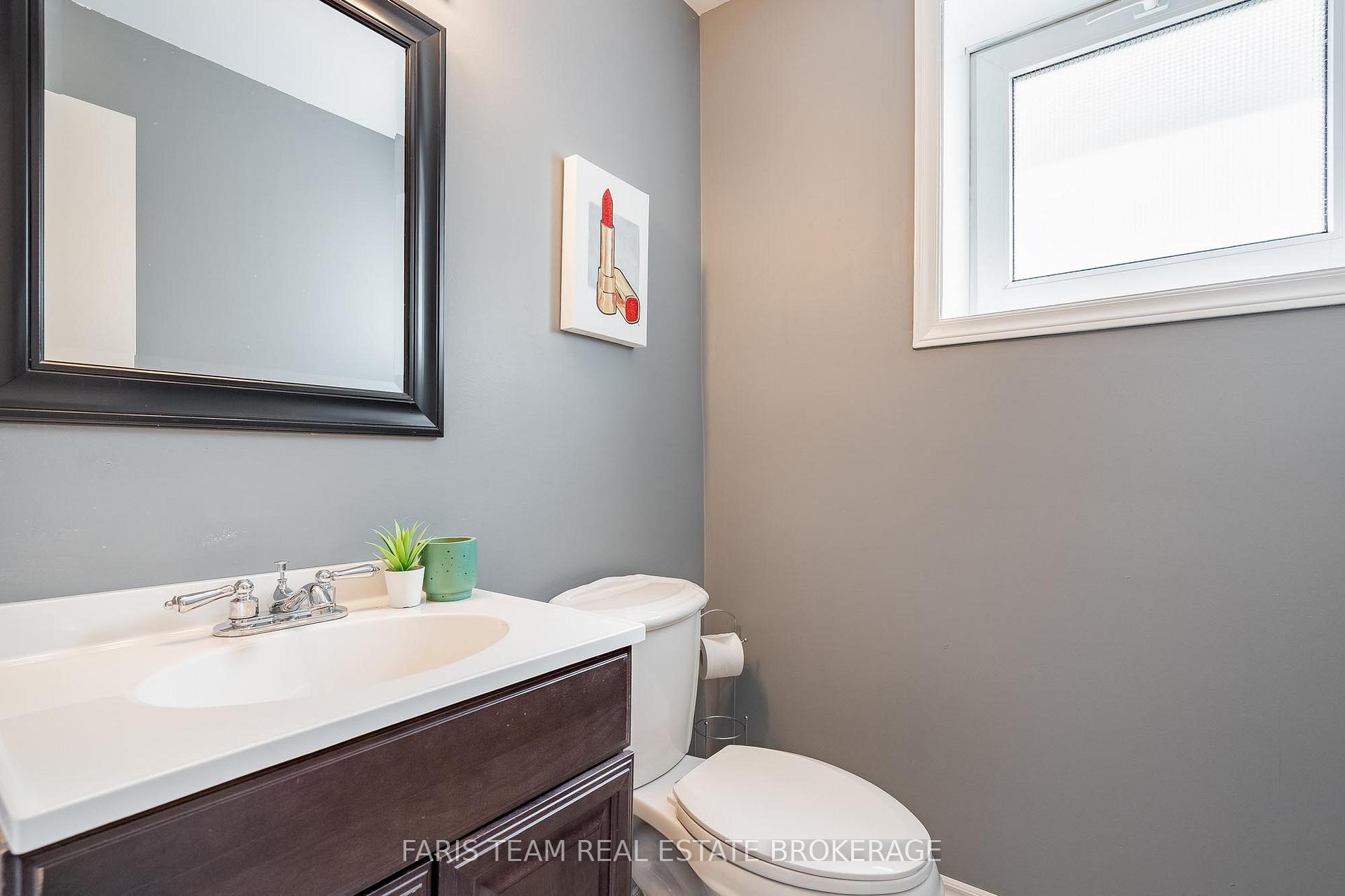 Photo 29 of 82 Bayview Drive, Barrie, Allandale Heights — HOMEH