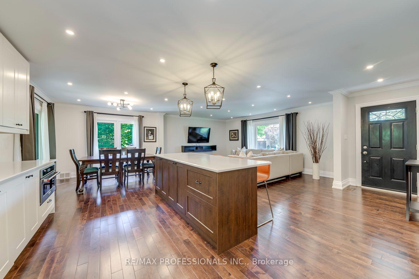 Photo 14 of 37 Mclaughlin Road N, Brampton, Brampton West — HOMEH