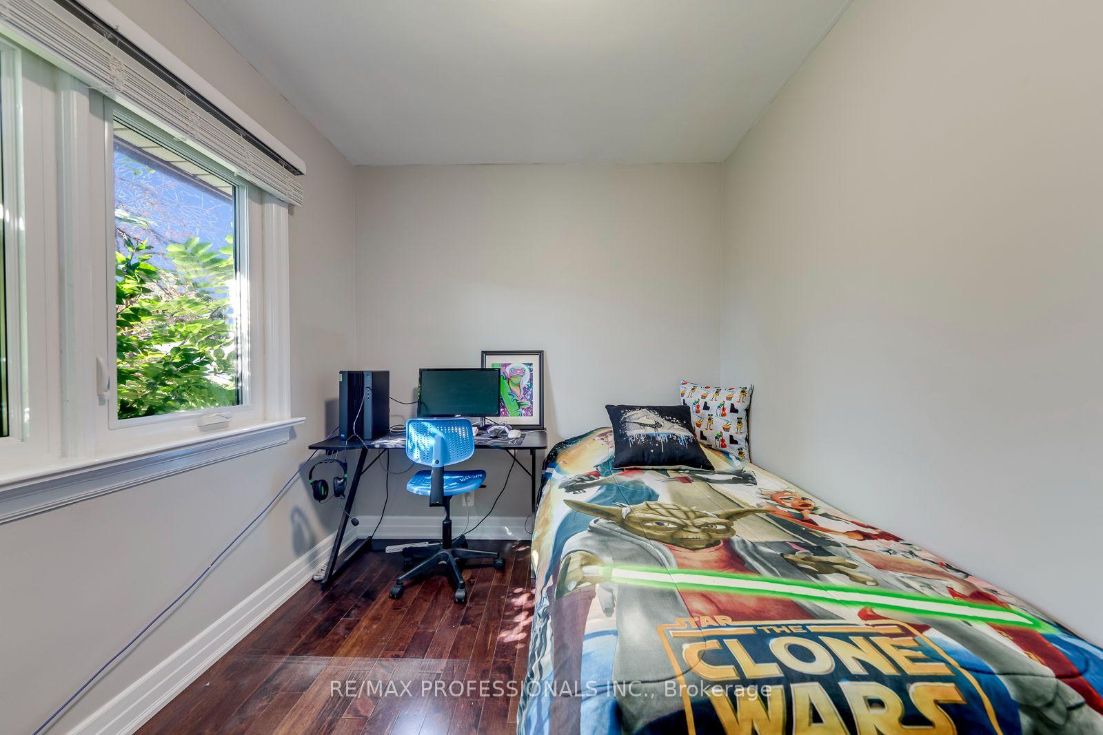Photo 25 of 37 Mclaughlin Road N, Brampton, Brampton West — HOMEH