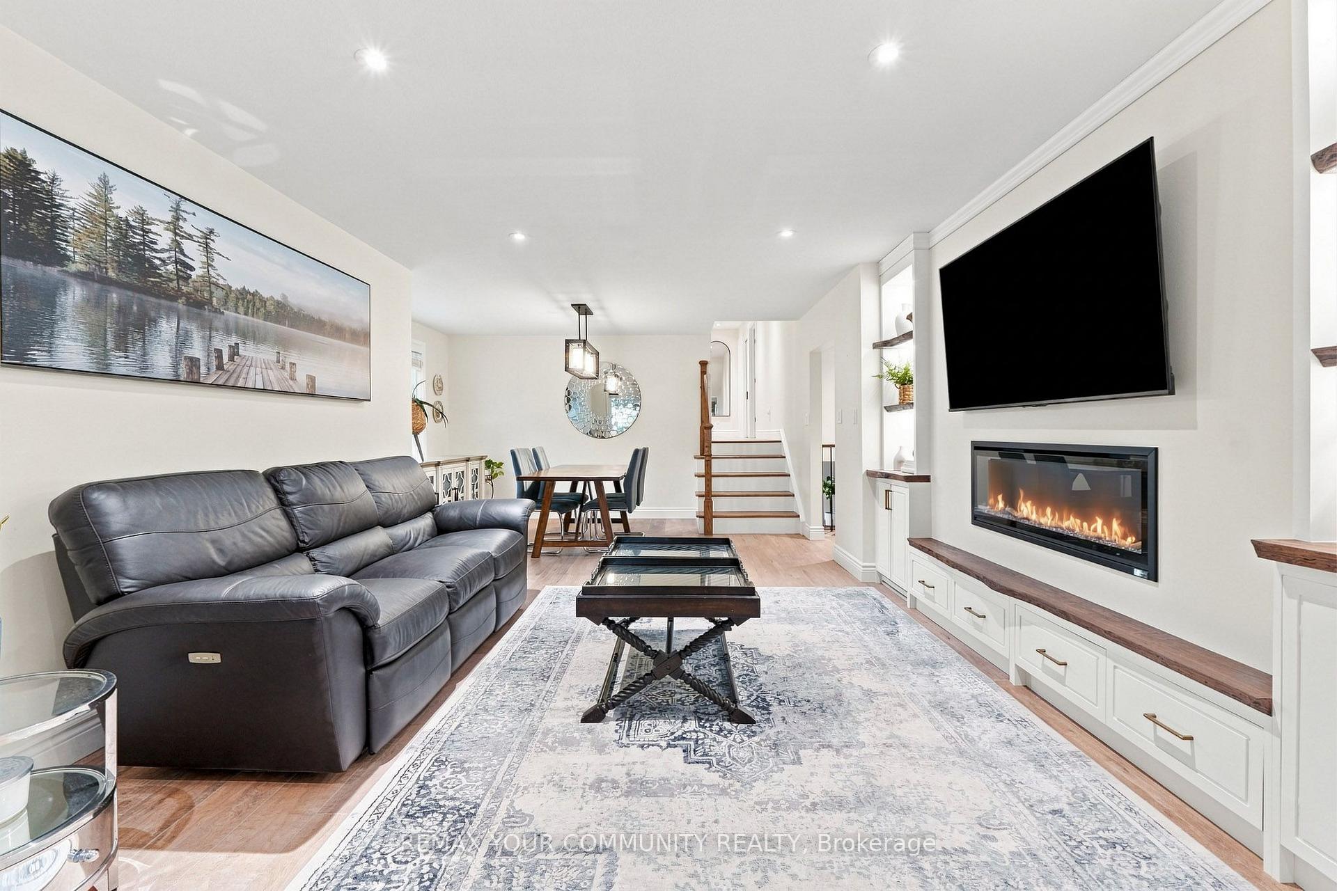 Photo 21 of 20 Ringwood Crescent, North York, Henry Farm — HOMEH