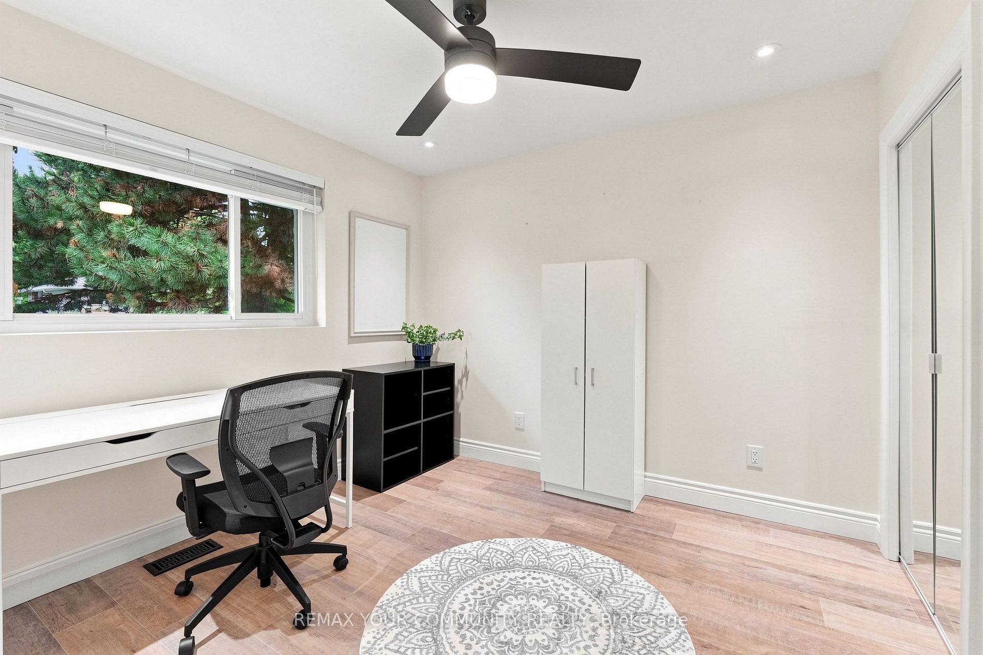 Photo 28 of 20 Ringwood Crescent, North York, Henry Farm — HOMEH