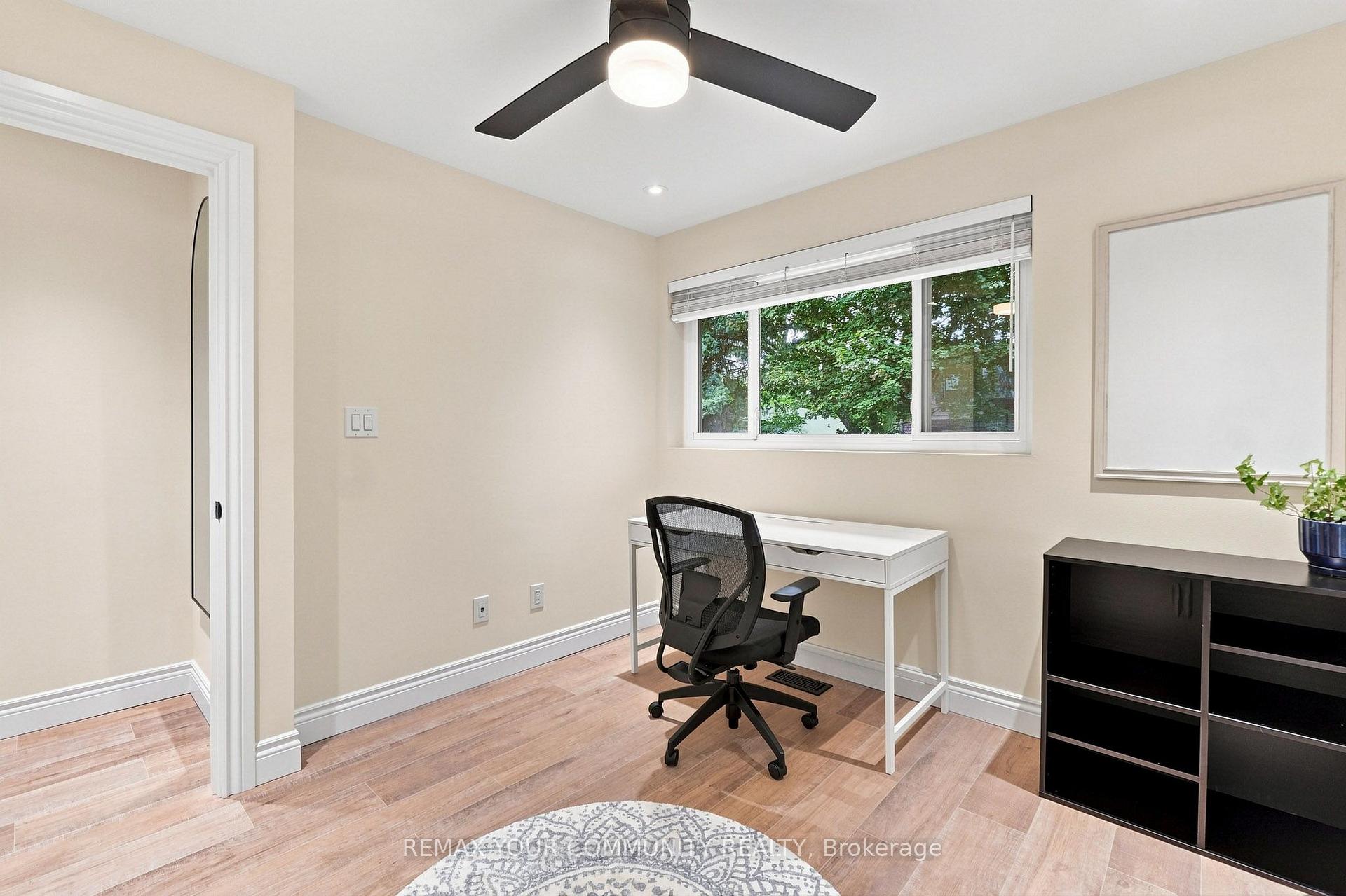 Photo 29 of 20 Ringwood Crescent, North York, Henry Farm — HOMEH