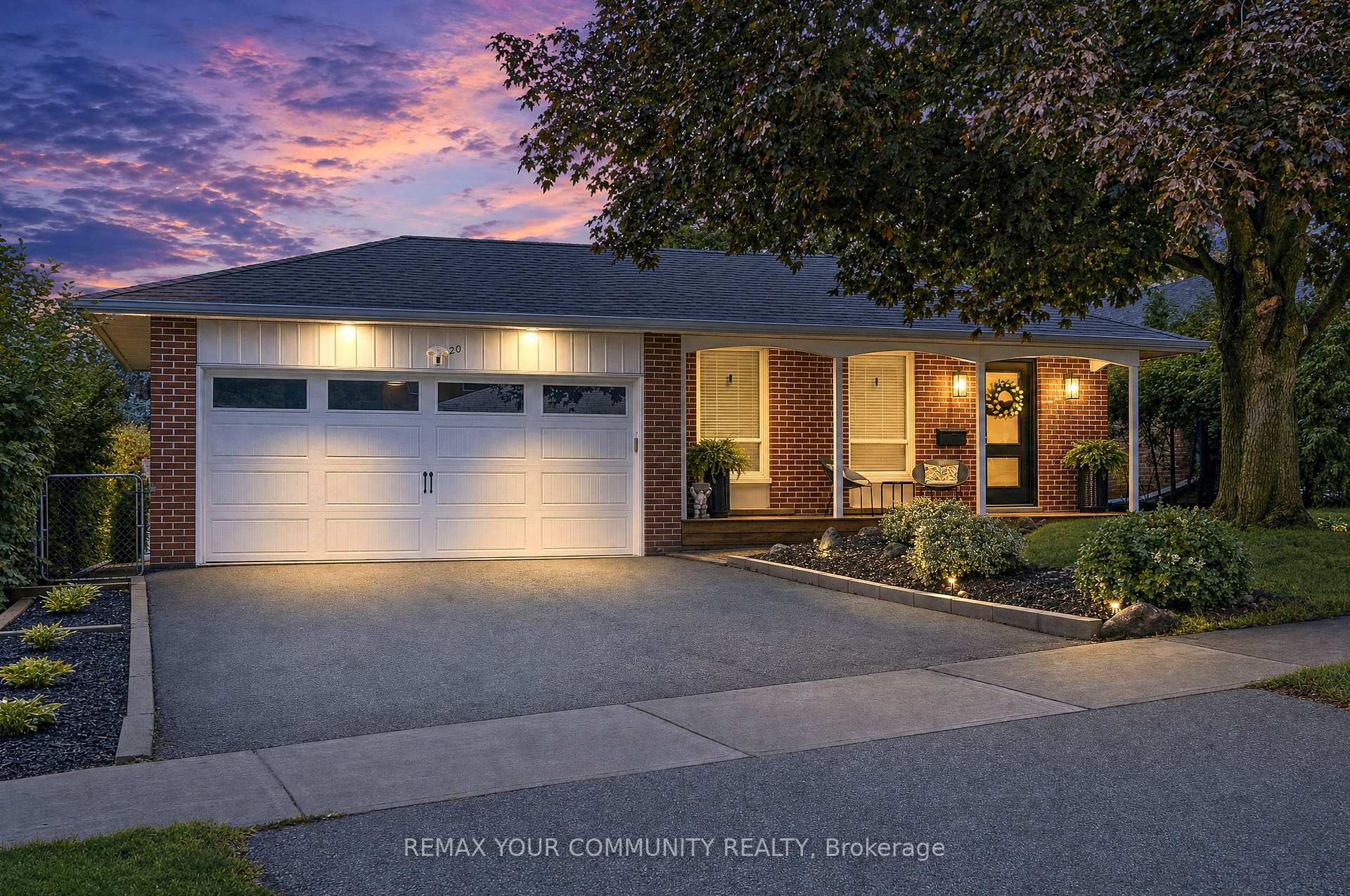 Photo 44 of 20 Ringwood Crescent, North York, Henry Farm — HOMEH