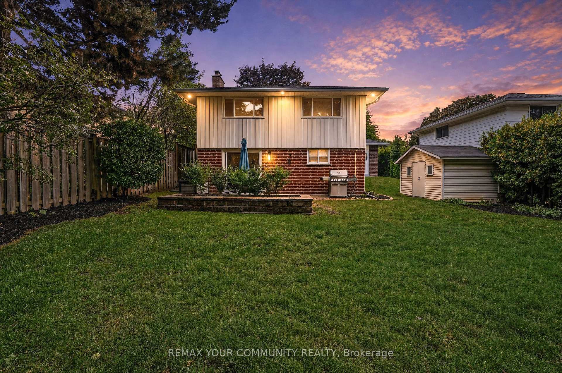 Photo 47 of 20 Ringwood Crescent, North York, Henry Farm — HOMEH
