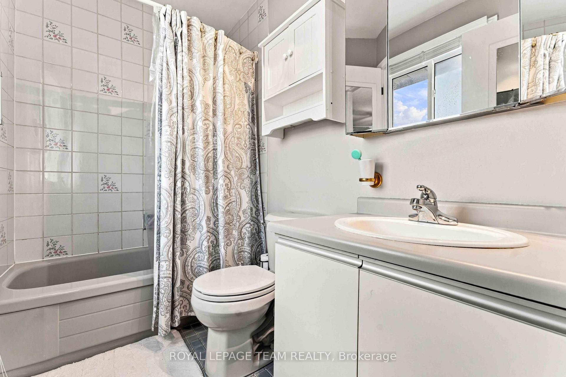 Photo 24 of Unit 16, 50E Medhurst Drive, Ottawa, Tanglewood — HOMEH