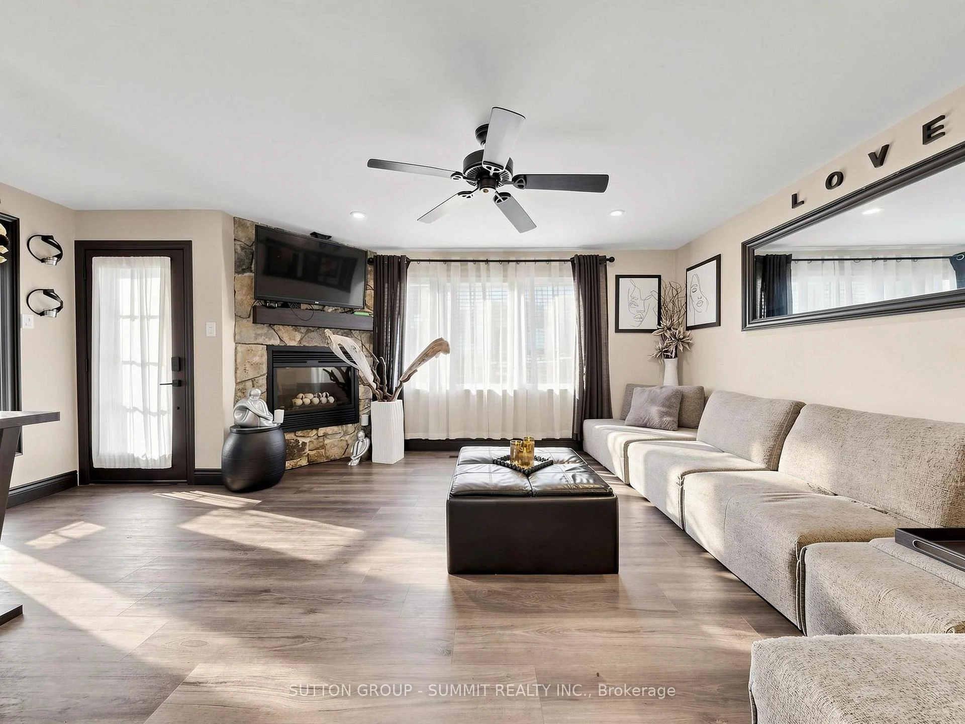 Photo 7 of 252 Mud Street E, Hamilton, Rural Stoney Creek — HOMEH