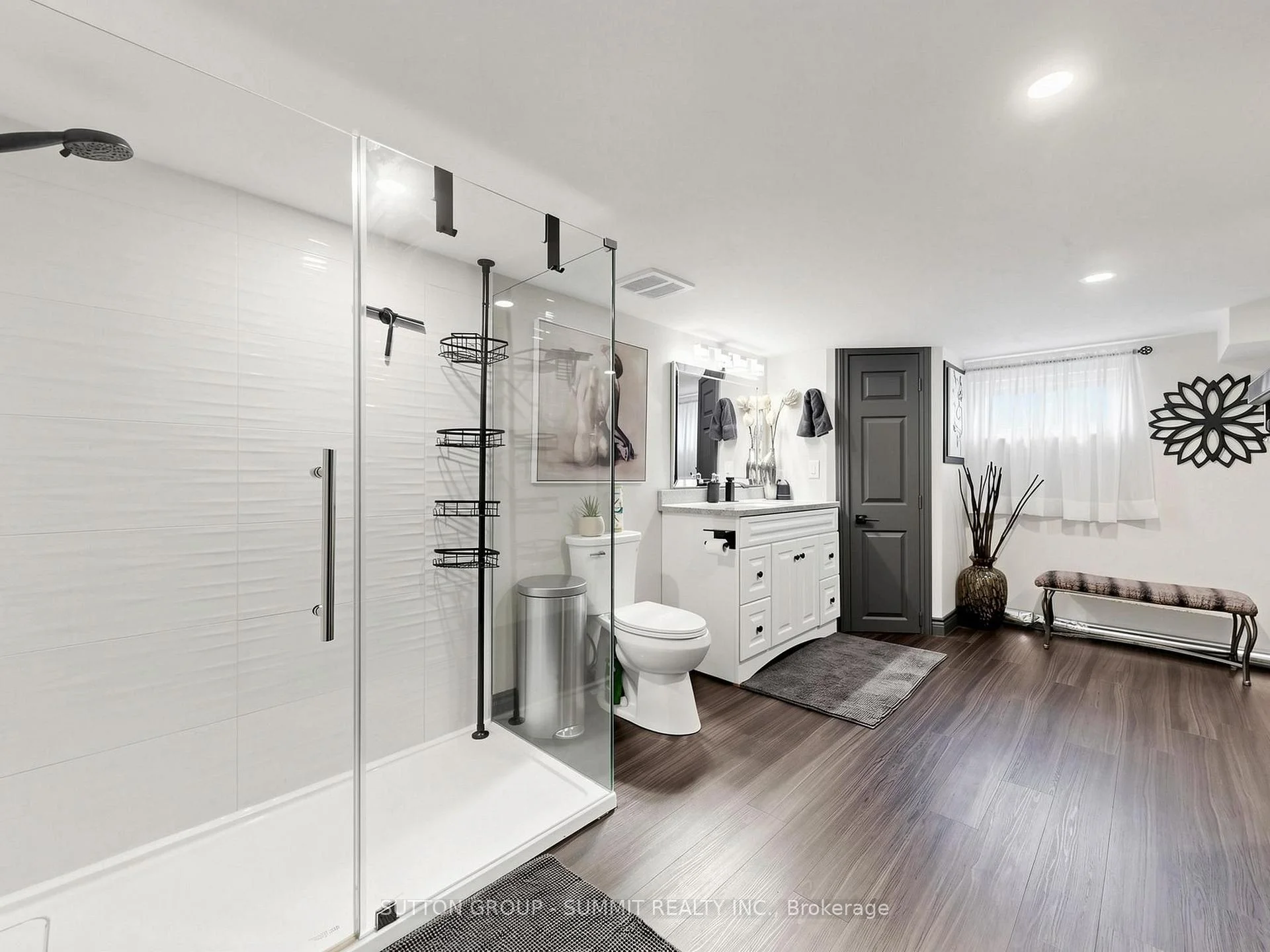 Photo 29 of 252 Mud Street E, Hamilton, Rural Stoney Creek — HOMEH