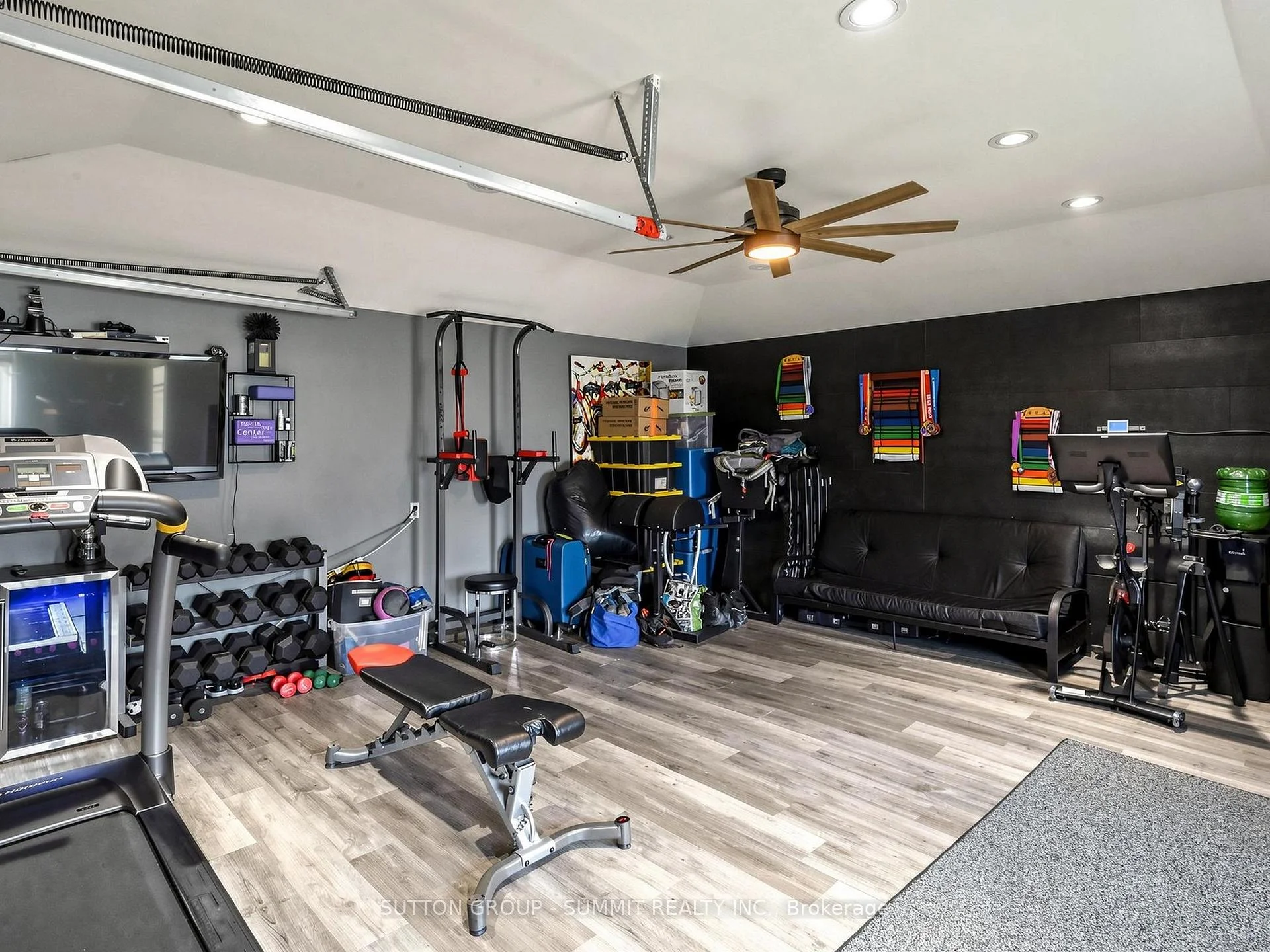 Photo 35 of 252 Mud Street E, Hamilton, Rural Stoney Creek — HOMEH
