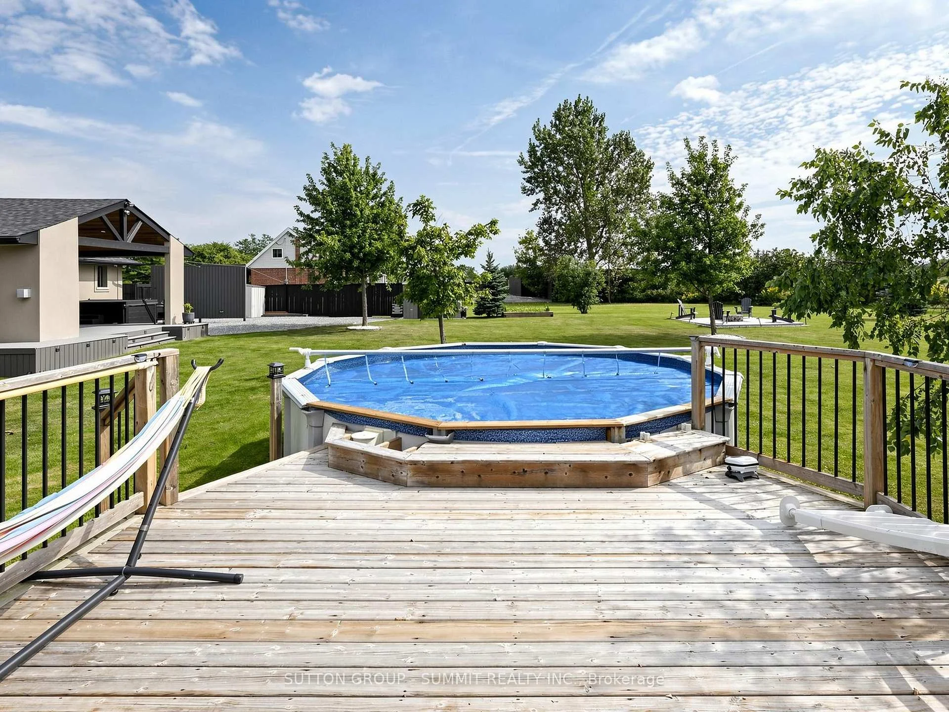 Photo 42 of 252 Mud Street E, Hamilton, Rural Stoney Creek — HOMEH