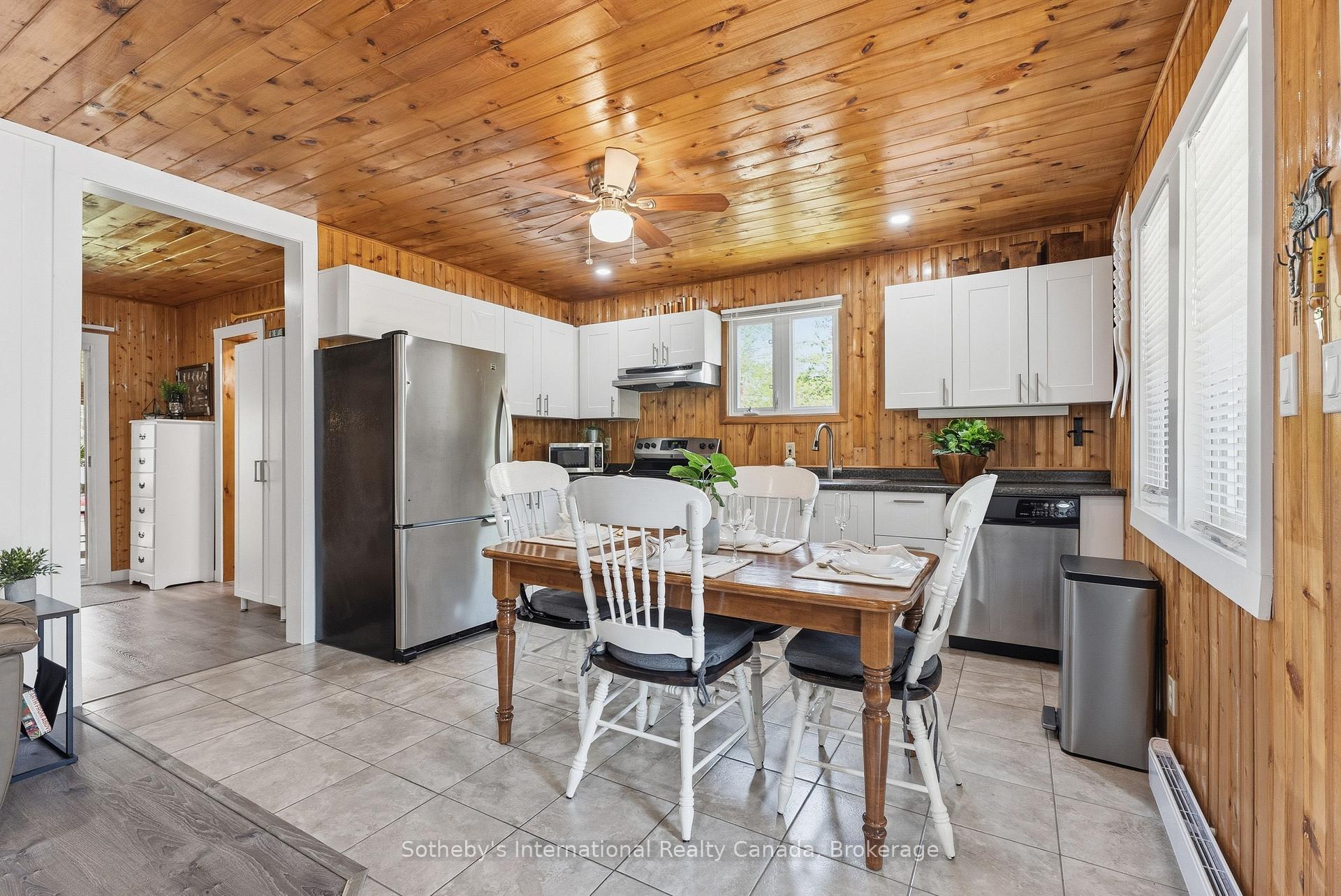 Photo 16 of 29 Horseshoe Lane, Armour — HOMEH