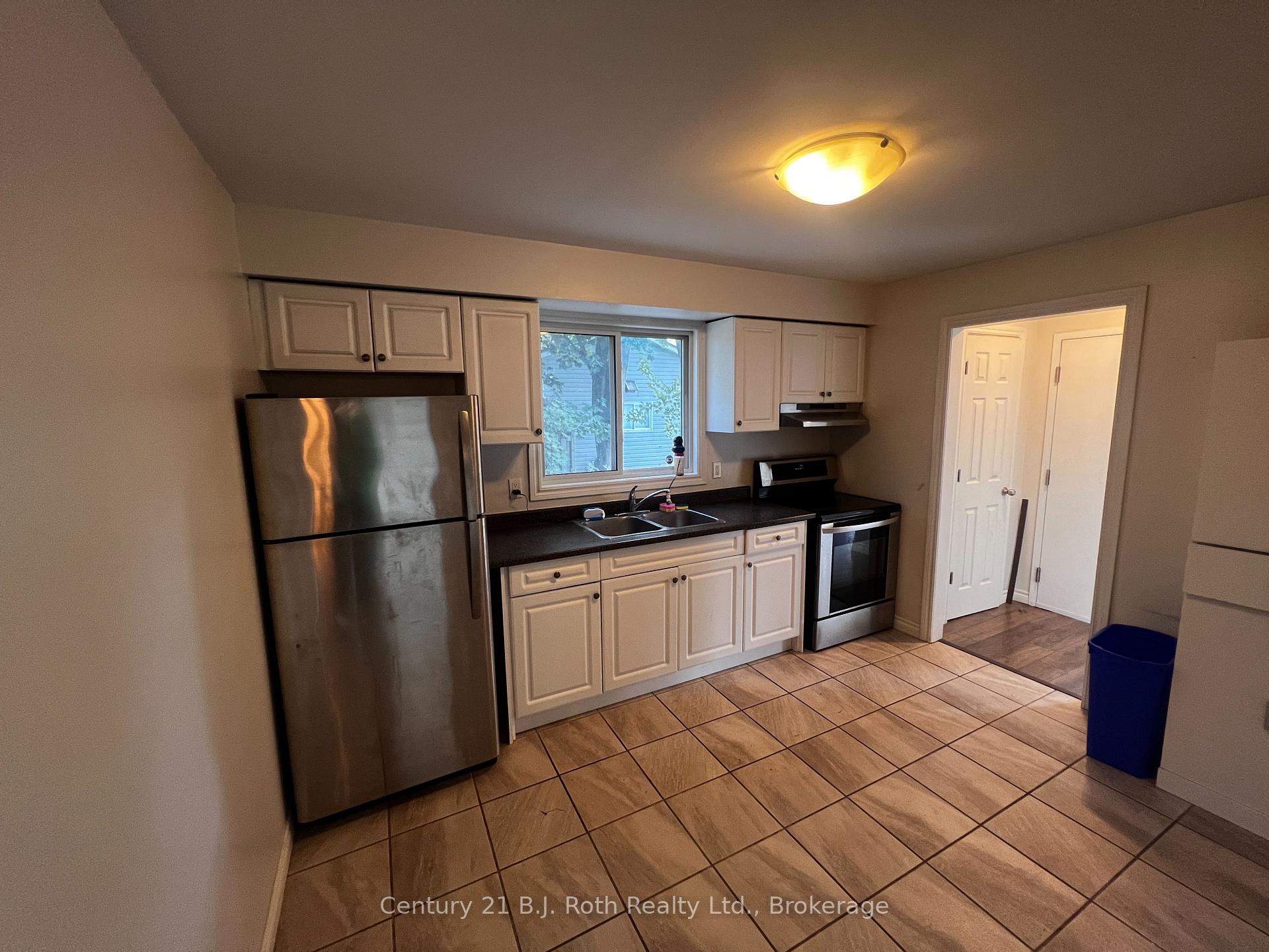 Photo 4 of Unit Unit 1, 520 High Street, Orillia — HOMEH