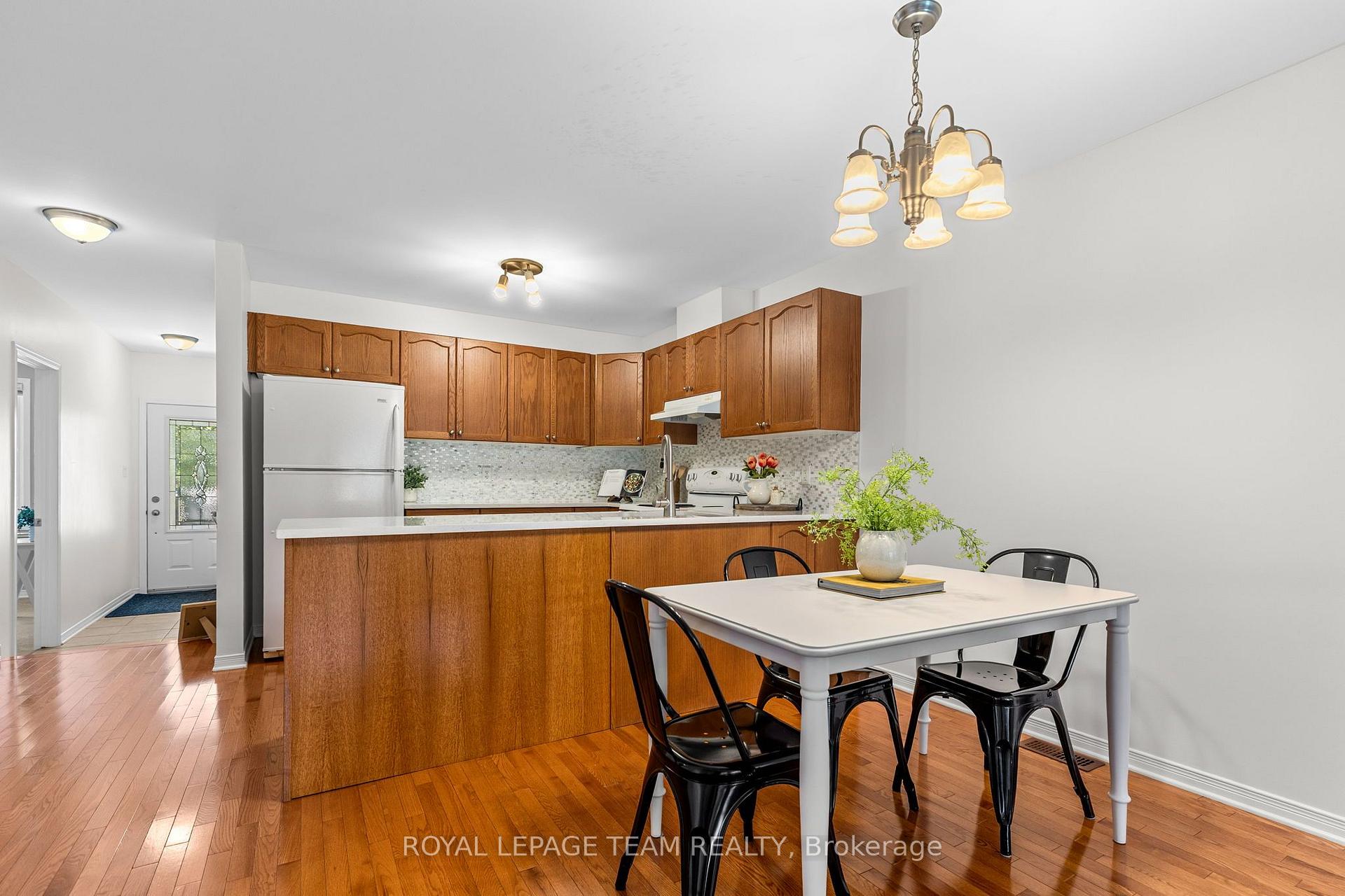 Photo 19 of 56 Frieday Street, Arnprior, Arnprior — HOMEH