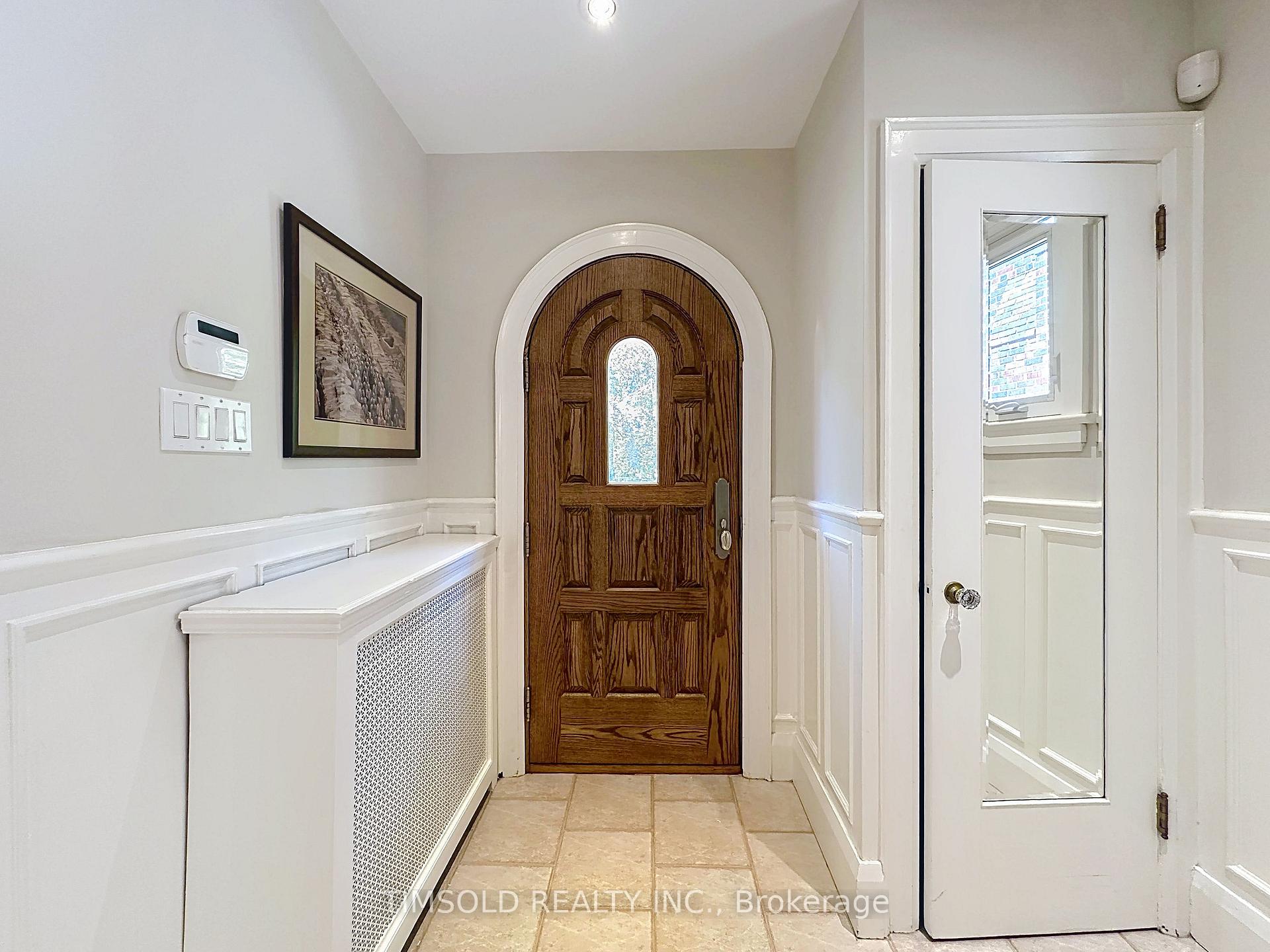 Photo 4 of 29 Tarlton Road, Toronto, Forest Hill South — HOMEH