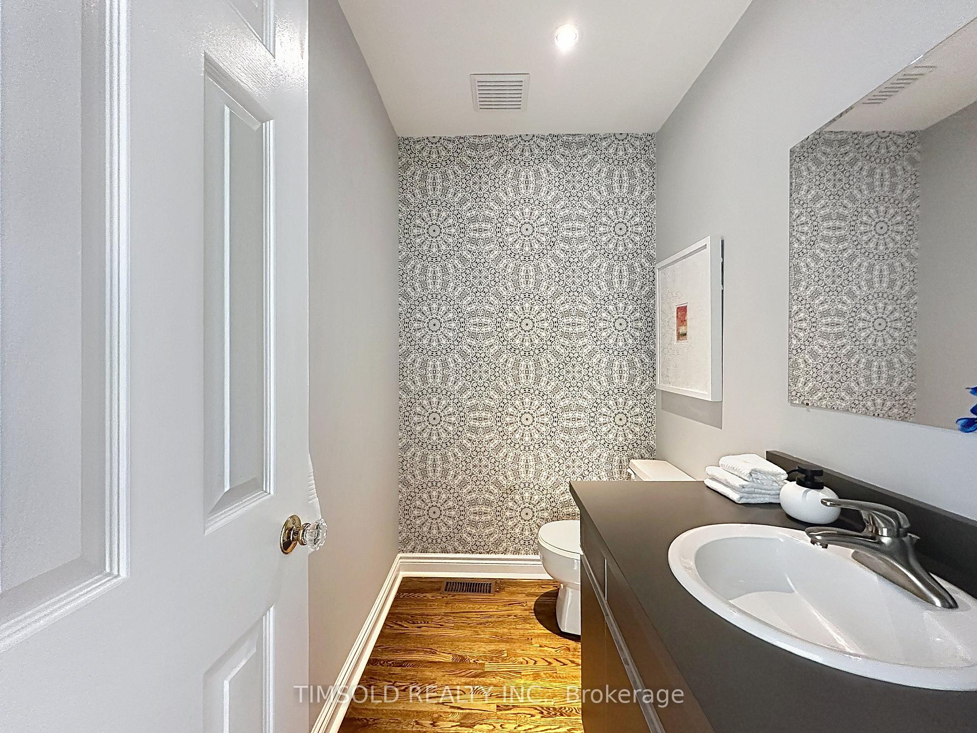 Photo 15 of 29 Tarlton Road, Toronto, Forest Hill South — HOMEH