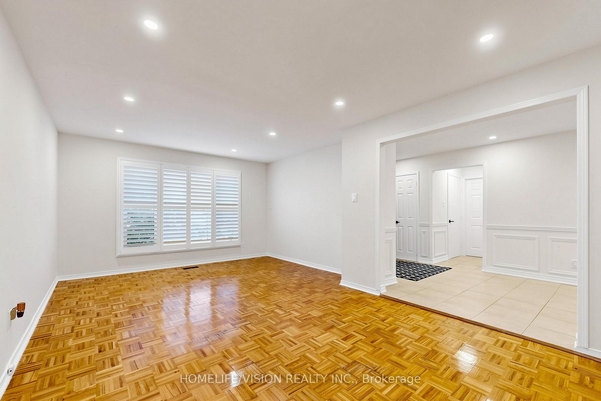 Photo 6 of 60 Carrington Drive, Richmond Hill, Mill Pond — HOMEH