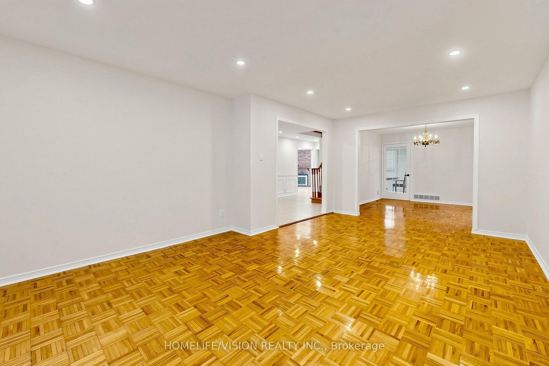 Photo 7 of 60 Carrington Drive, Richmond Hill, Mill Pond — HOMEH