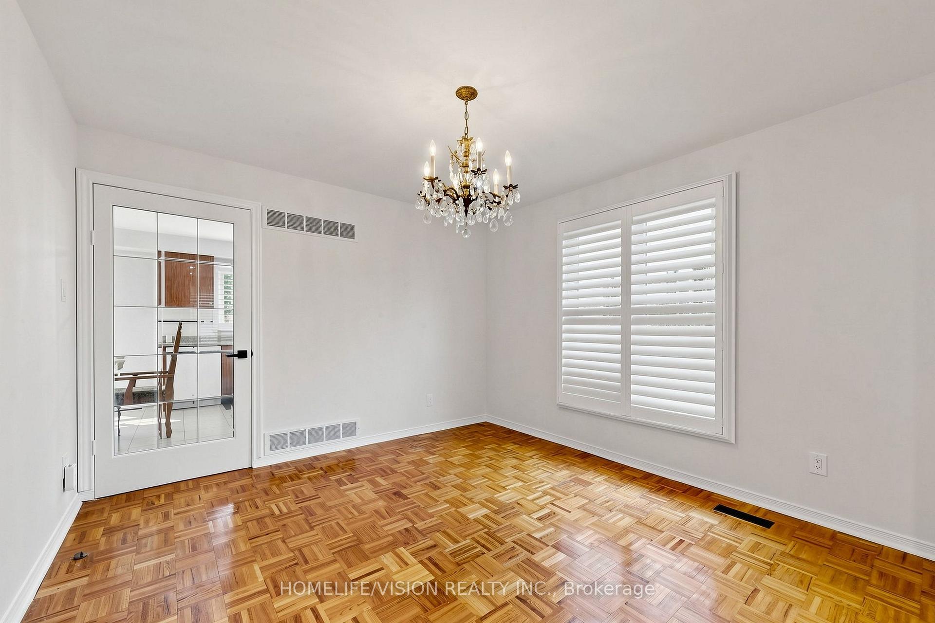 Photo 9 of 60 Carrington Drive, Richmond Hill, Mill Pond — HOMEH
