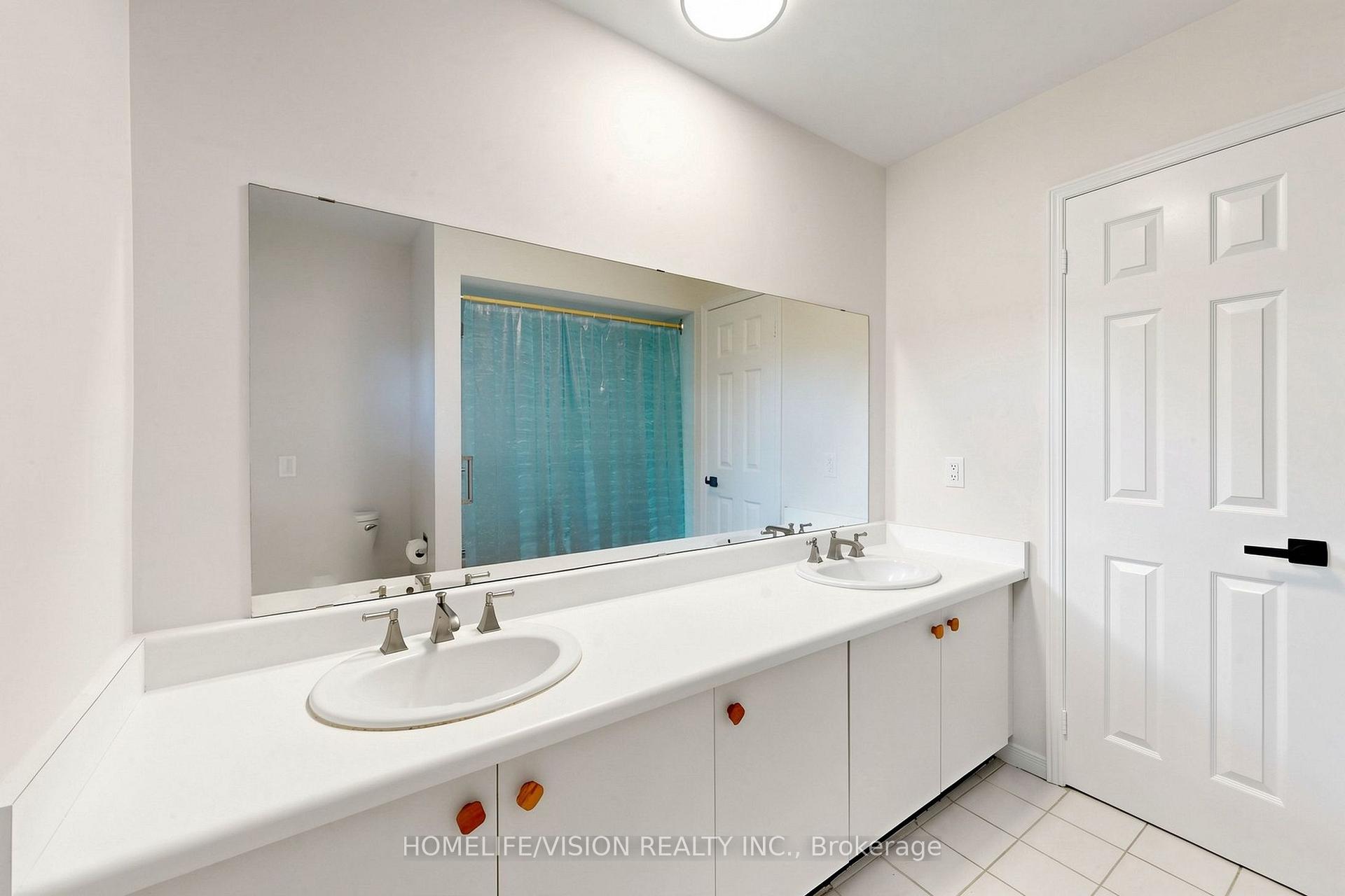 Photo 25 of 60 Carrington Drive, Richmond Hill, Mill Pond — HOMEH