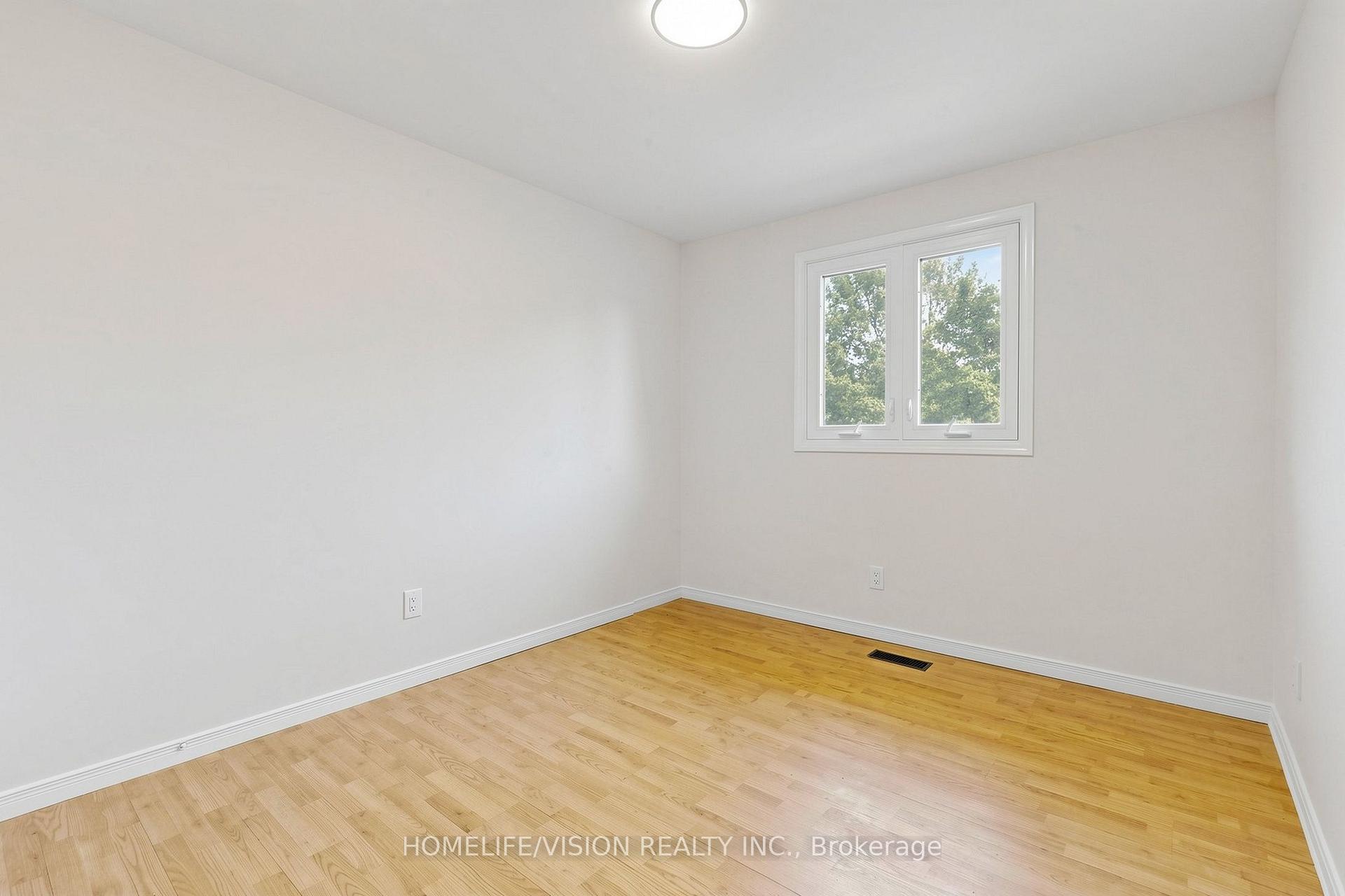 Photo 27 of 60 Carrington Drive, Richmond Hill, Mill Pond — HOMEH