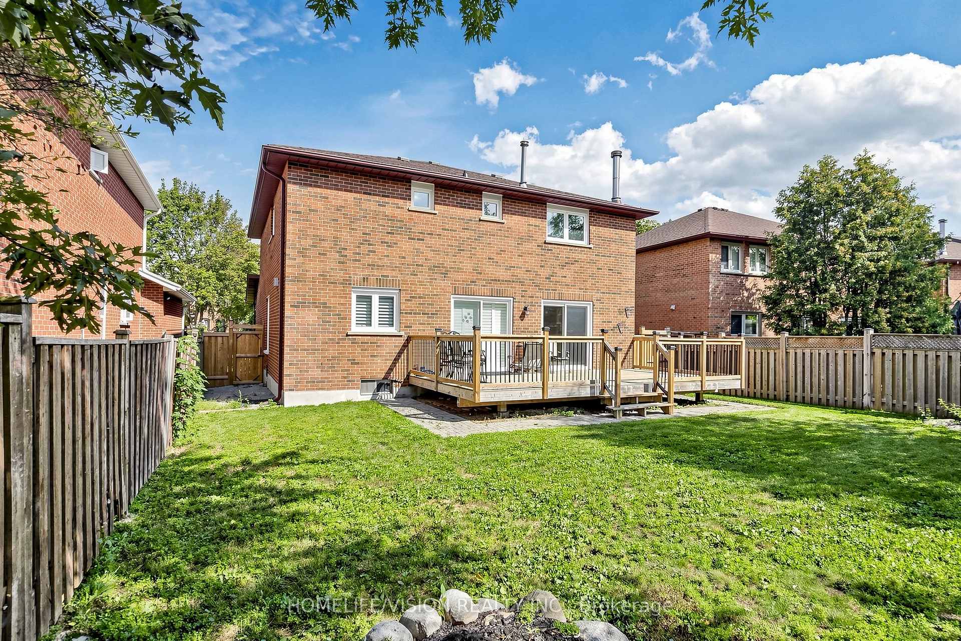 Photo 44 of 60 Carrington Drive, Richmond Hill, Mill Pond — HOMEH