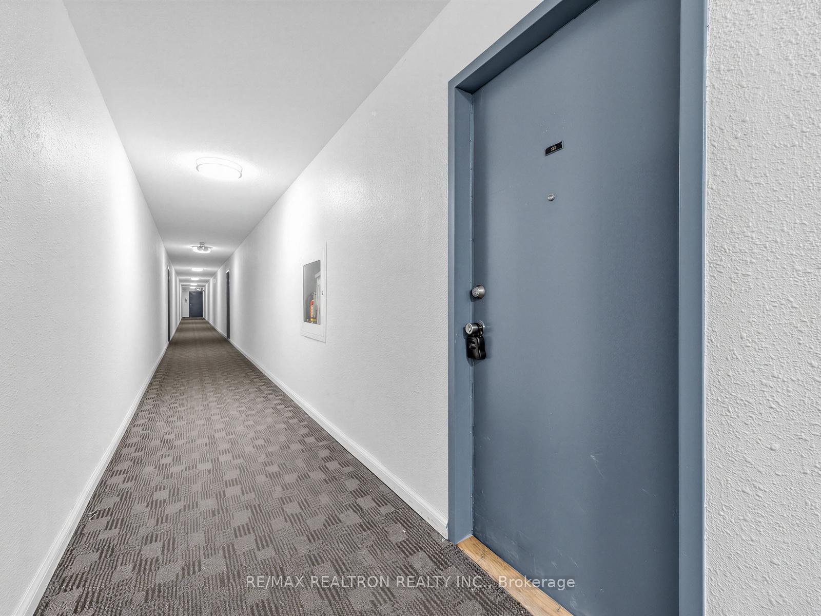 Photo 3 of Unit 501, 180 Markham Road, Scarborough, Scarborough Village — HOMEH