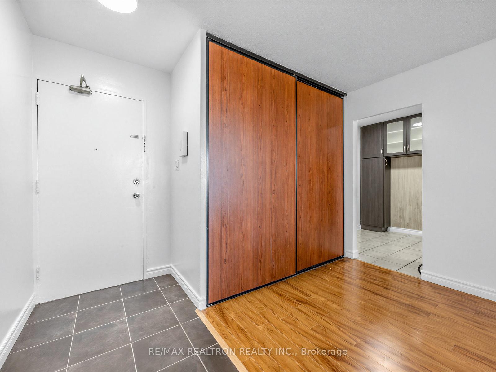 Photo 5 of Unit 501, 180 Markham Road, Scarborough, Scarborough Village — HOMEH