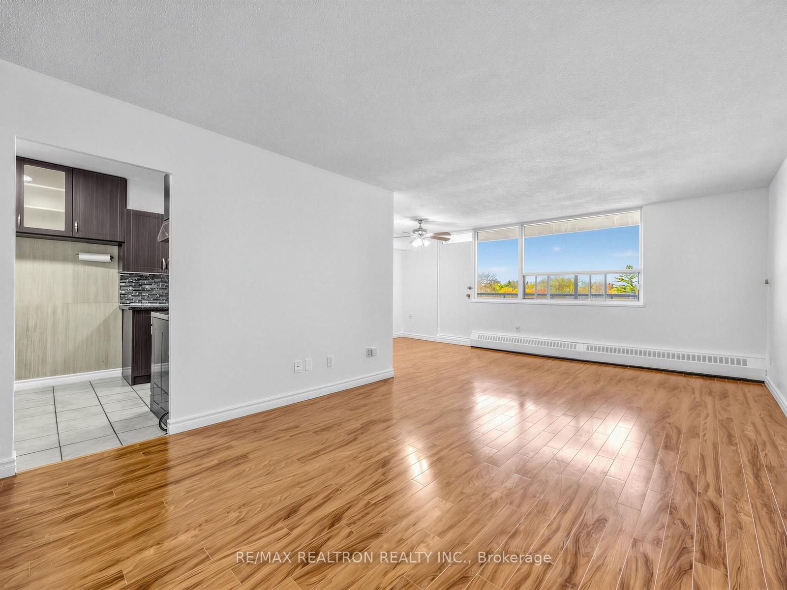 Photo 6 of Unit 501, 180 Markham Road, Scarborough, Scarborough Village — HOMEH