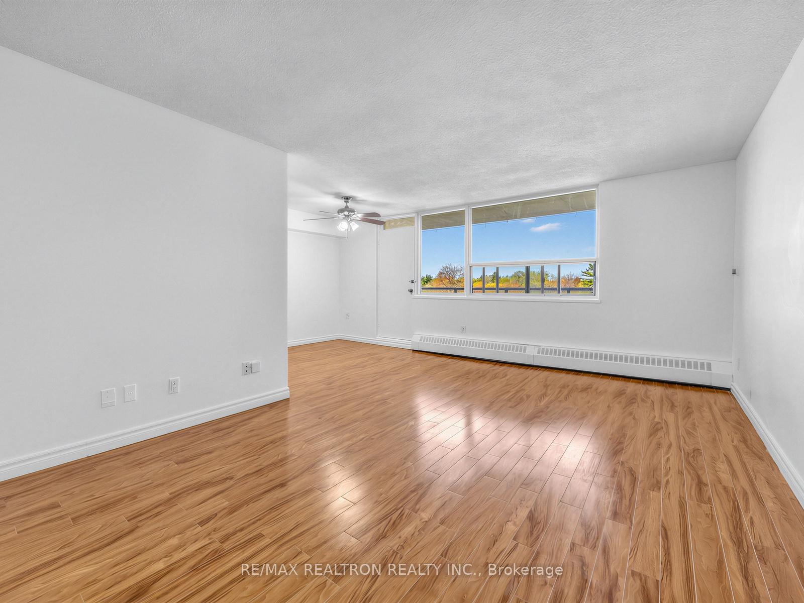 Photo 7 of Unit 501, 180 Markham Road, Scarborough, Scarborough Village — HOMEH