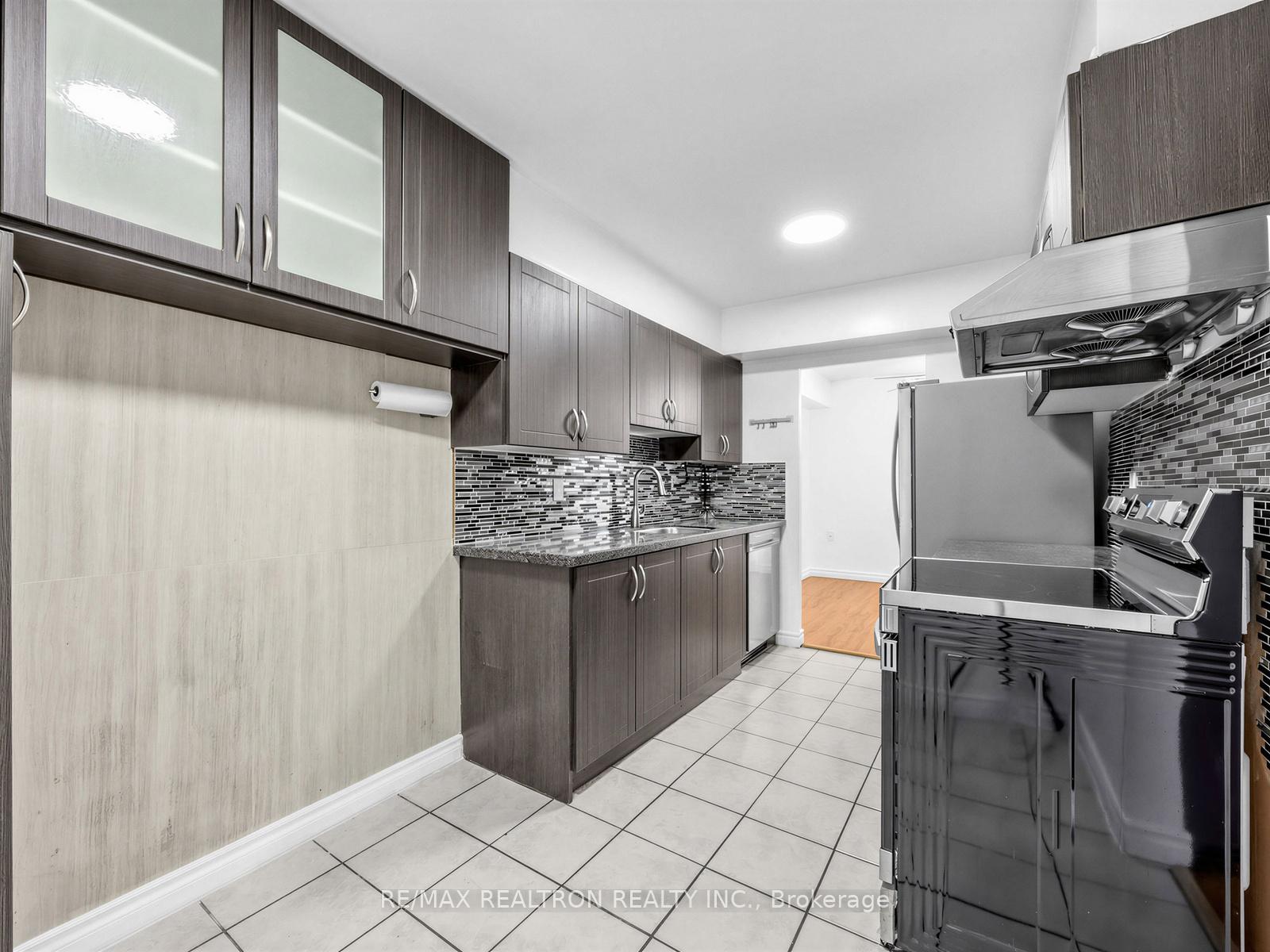 Photo 15 of Unit 501, 180 Markham Road, Scarborough, Scarborough Village — HOMEH