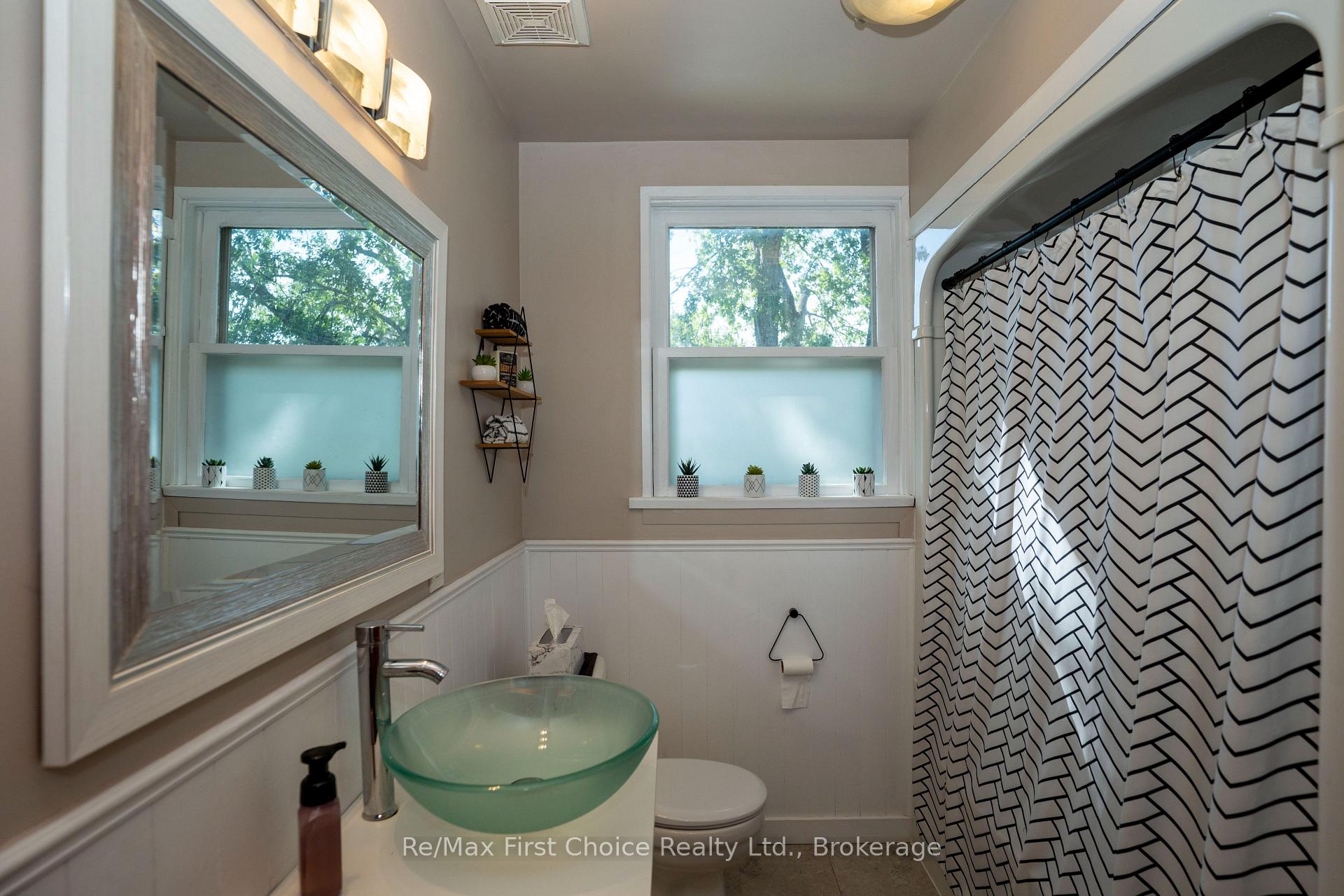 Photo 34 of 746 Norah Street S, Thunder Bay, Westfort — HOMEH