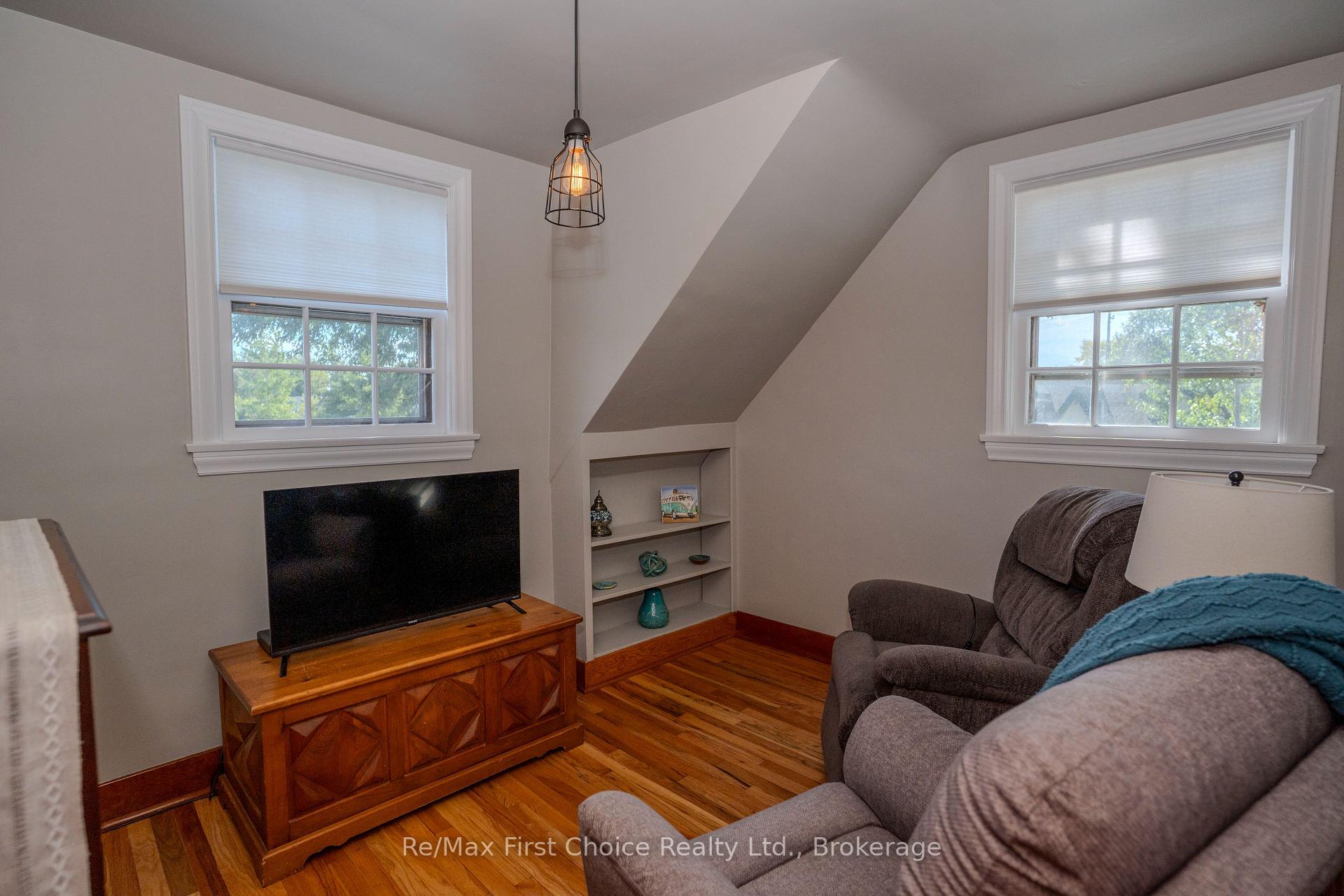Photo 37 of 746 Norah Street S, Thunder Bay, Westfort — HOMEH