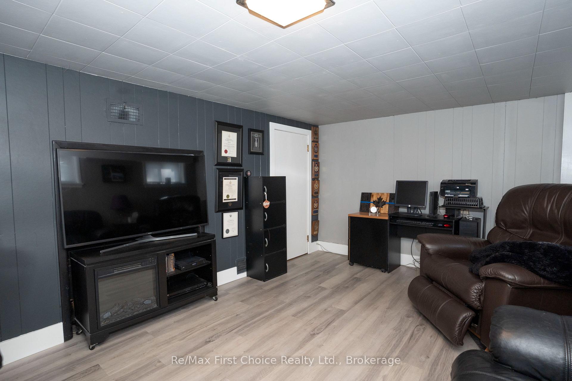 Photo 41 of 746 Norah Street S, Thunder Bay, Westfort — HOMEH