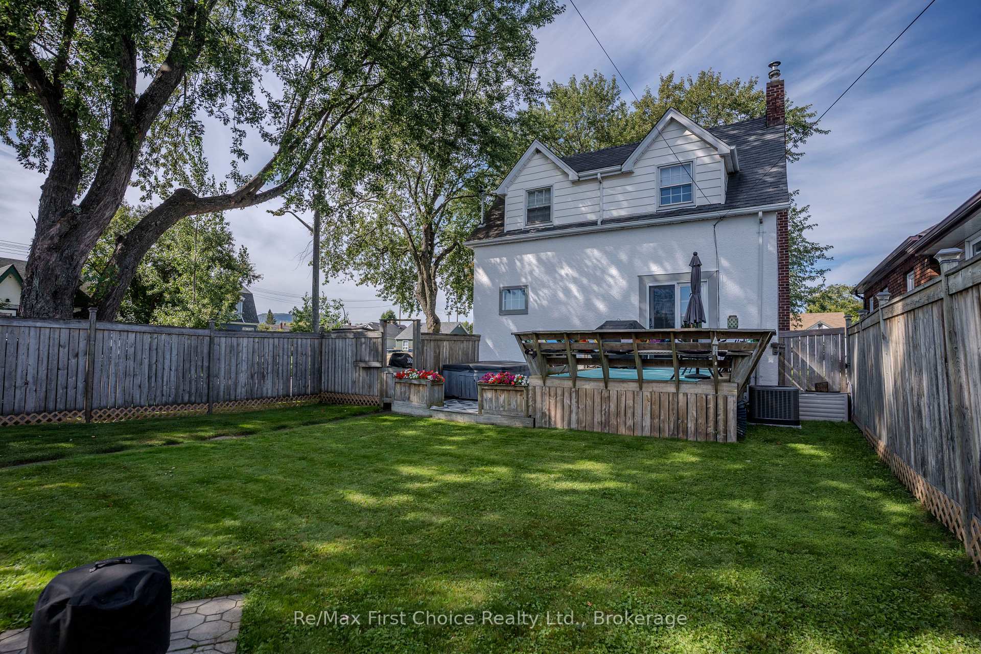 Photo 50 of 746 Norah Street S, Thunder Bay, Westfort — HOMEH