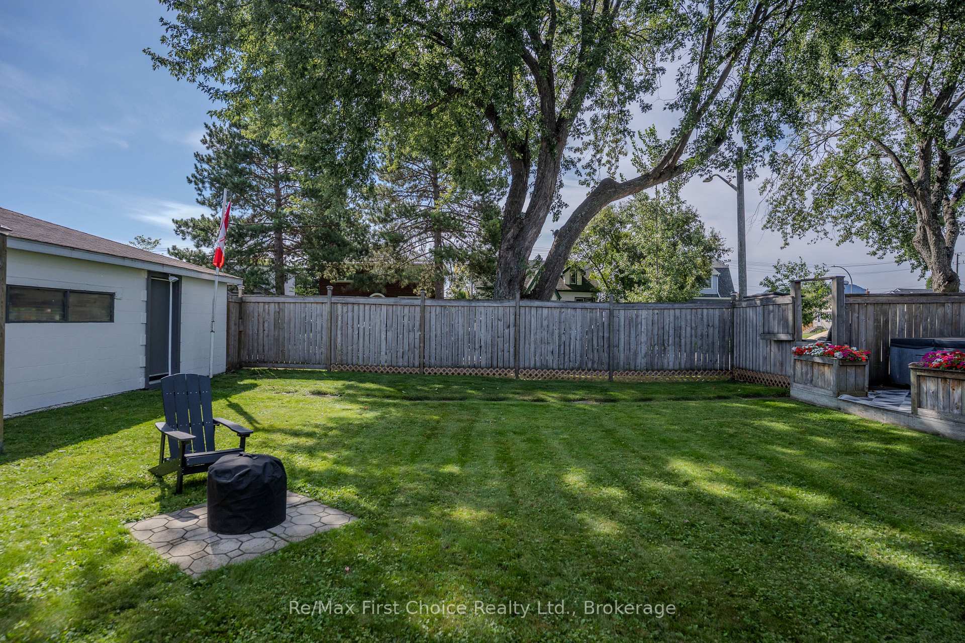 Photo 54 of 746 Norah Street S, Thunder Bay, Westfort — HOMEH