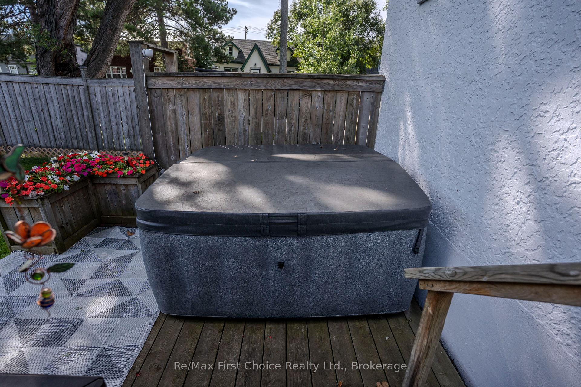 Photo 56 of 746 Norah Street S, Thunder Bay, Westfort — HOMEH