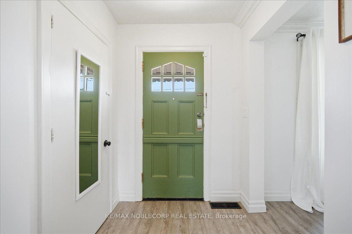 Photo 16 of 1790 King Street E, Cambridge, Lang's Farm — HOMEH