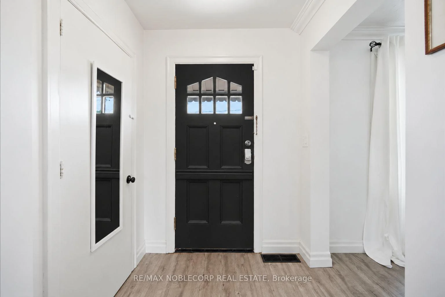 Photo 18 of 1790 King Street E, Cambridge, Lang's Farm — HOMEH