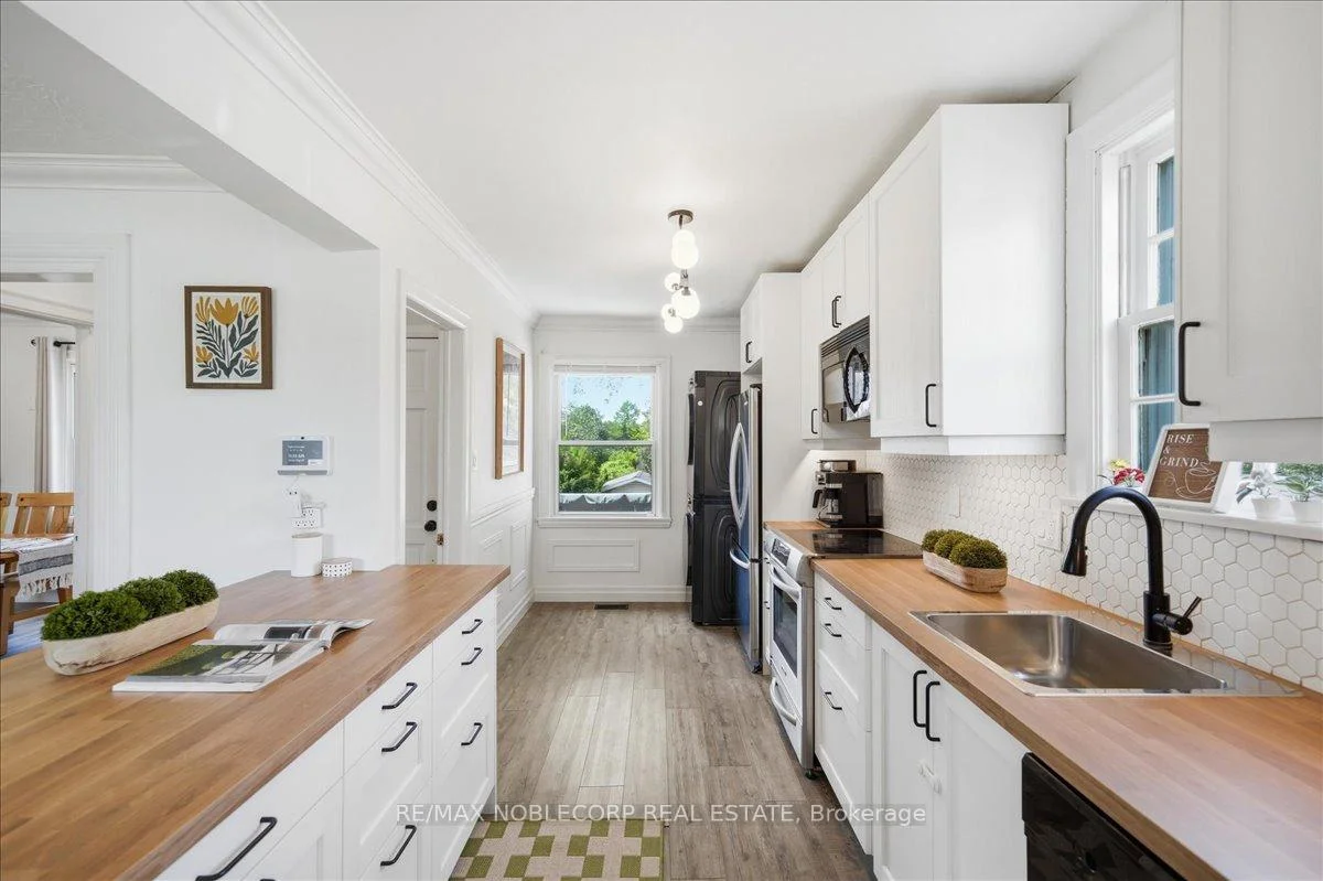 Photo 20 of 1790 King Street E, Cambridge, Lang's Farm — HOMEH