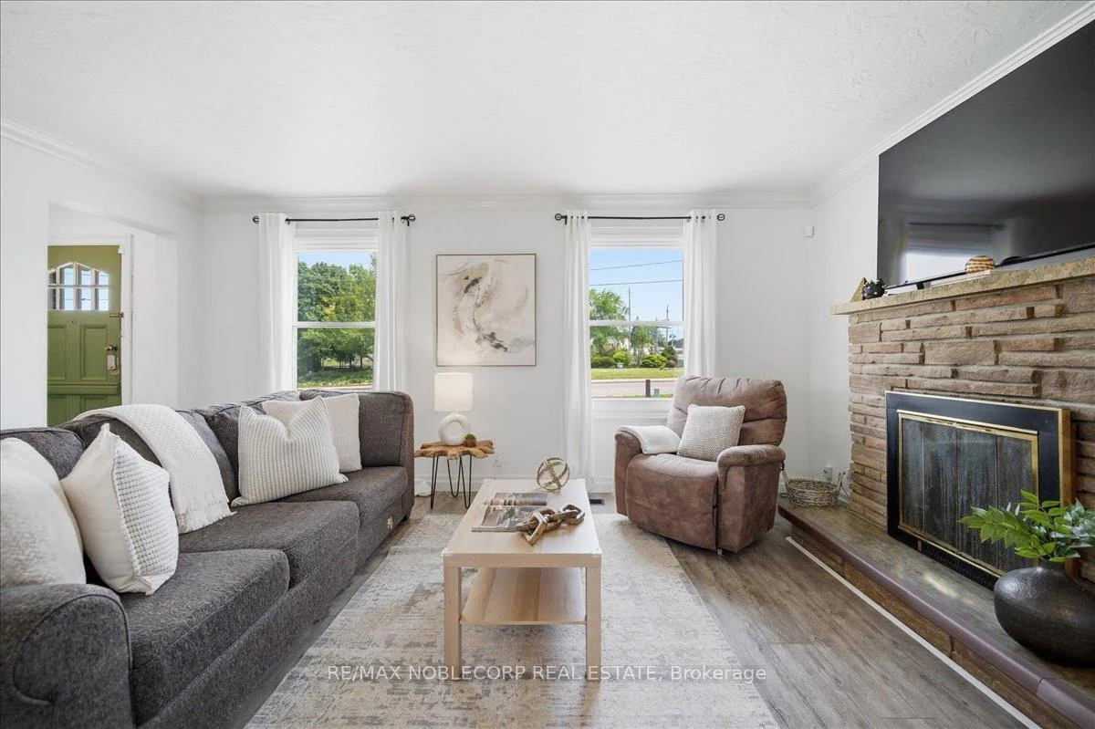 Photo 38 of 1790 King Street E, Cambridge, Lang's Farm — HOMEH