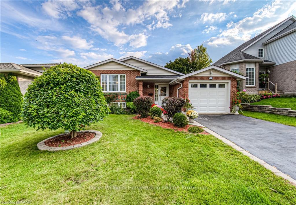 Photo 1 of 177 Eastforest Trail, Kitchener, Highland West — HOMEH
